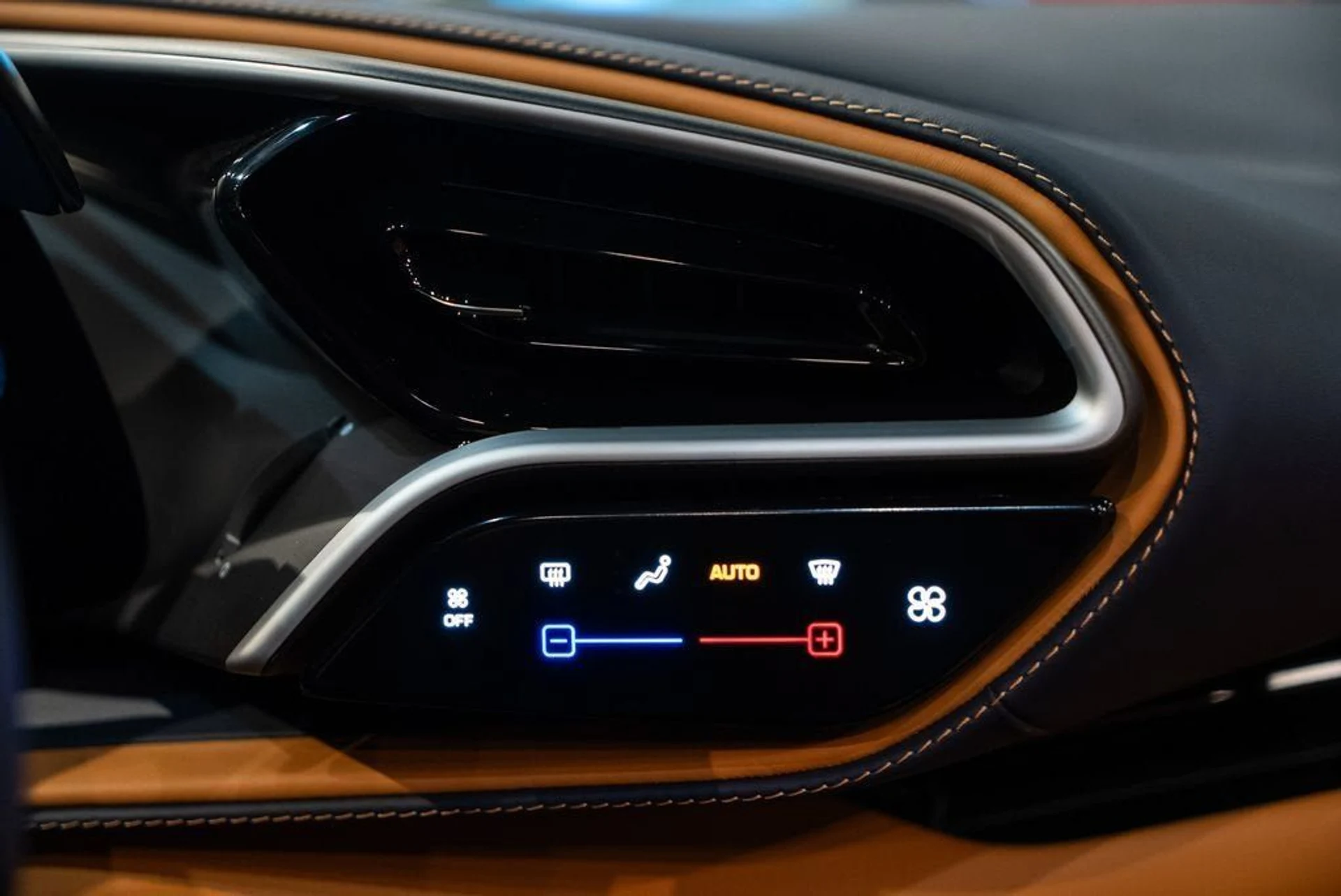 mph028_328821472_ecc2e11a24f76f42c7387f75f9638356_ea42dff745