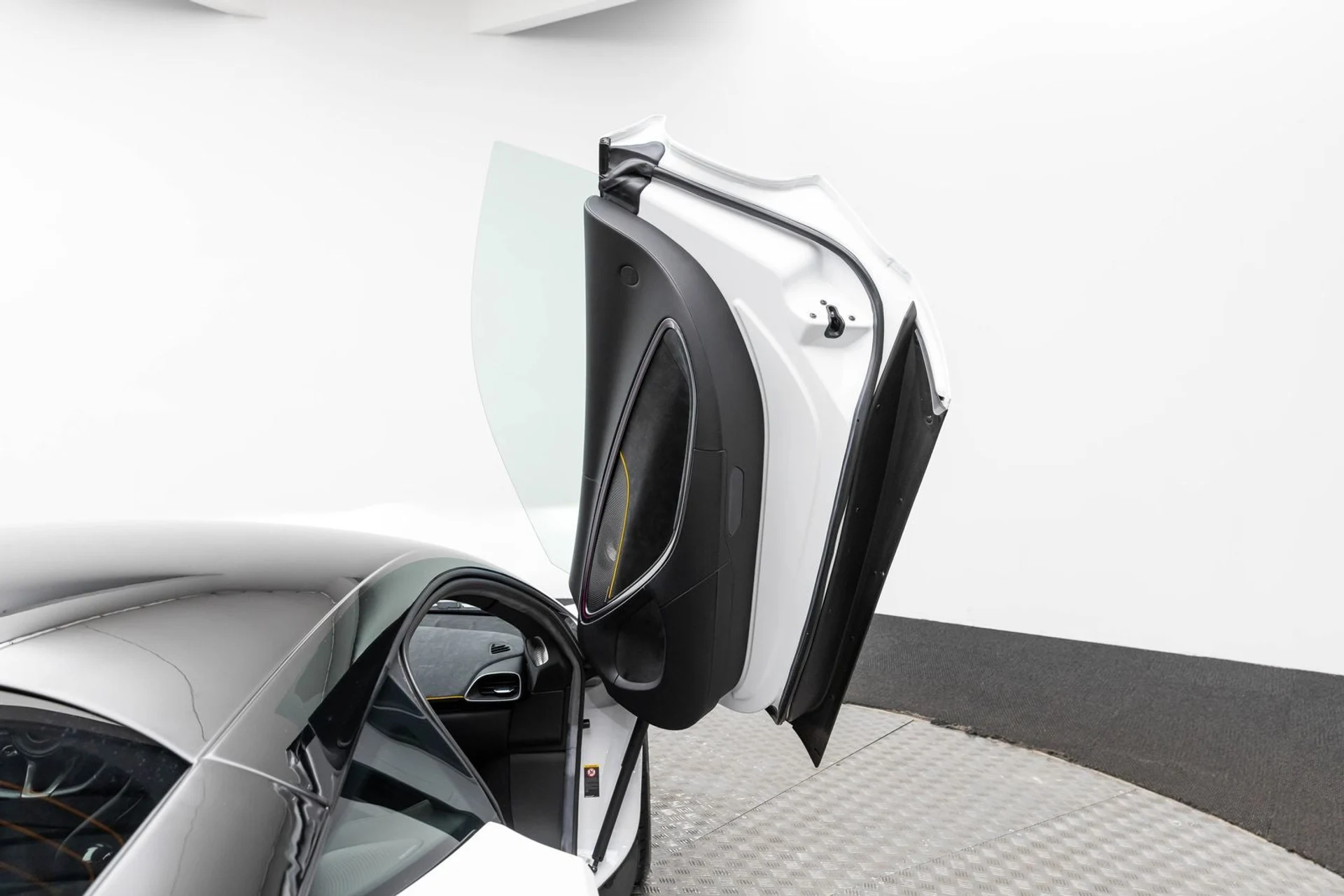 mph028_3292366630_29_d39a193bd9