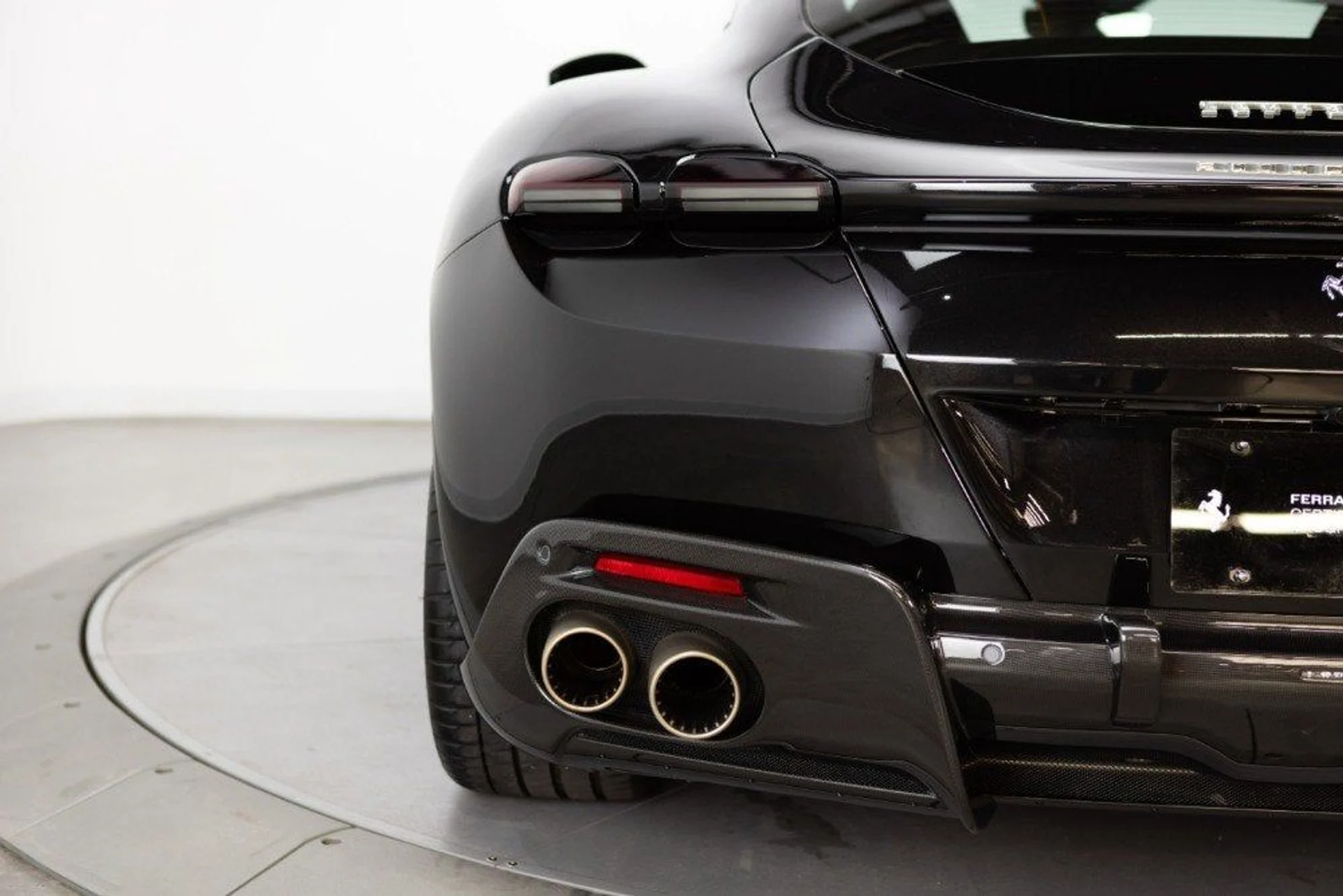 mph028_3305887884_bf0e4a565b9347e68df873ae7ec89f11_1da1646e1d