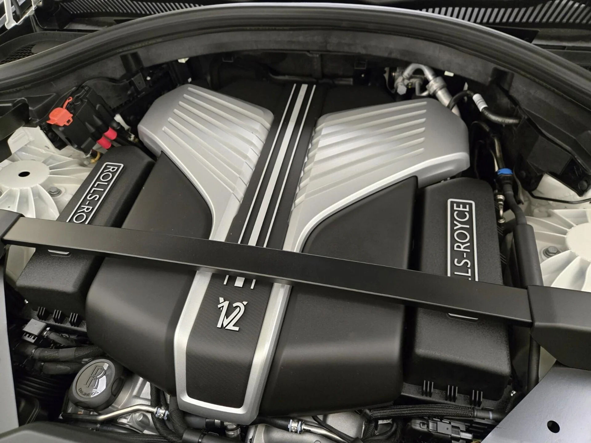 mph028_3306820761_New_2026_Rolls_Royce_Cullinan_1776403047_4331136ea3