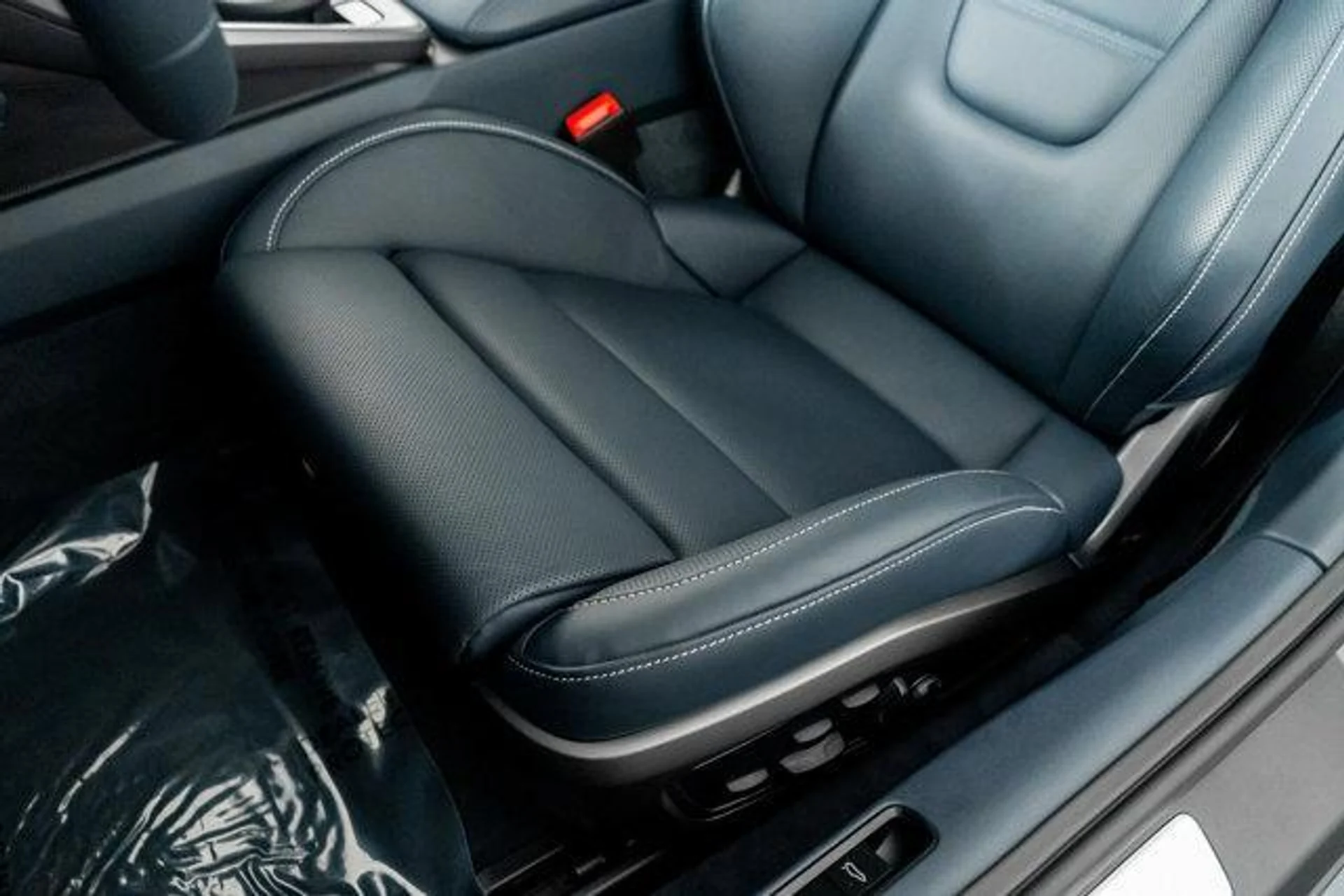 mph028_3312077776_p_Ge3czf_A_Vexxozc_AJB_7u_ZRII_Sc_I_cd0b1c6f3e