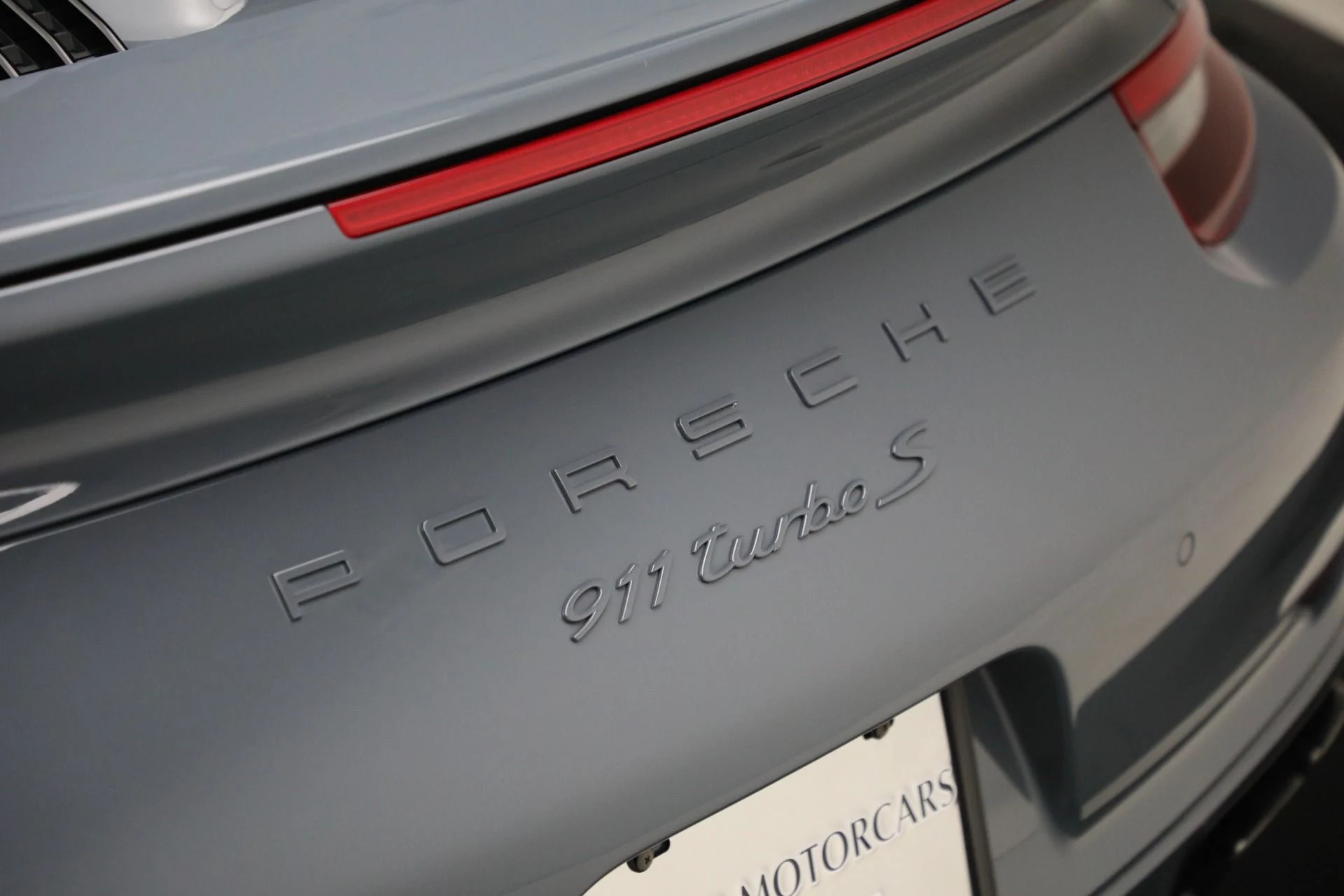 mph028_3314739324_Used_2017_Porsche_911_Turbo_S_1762956116_f94af3d4f8