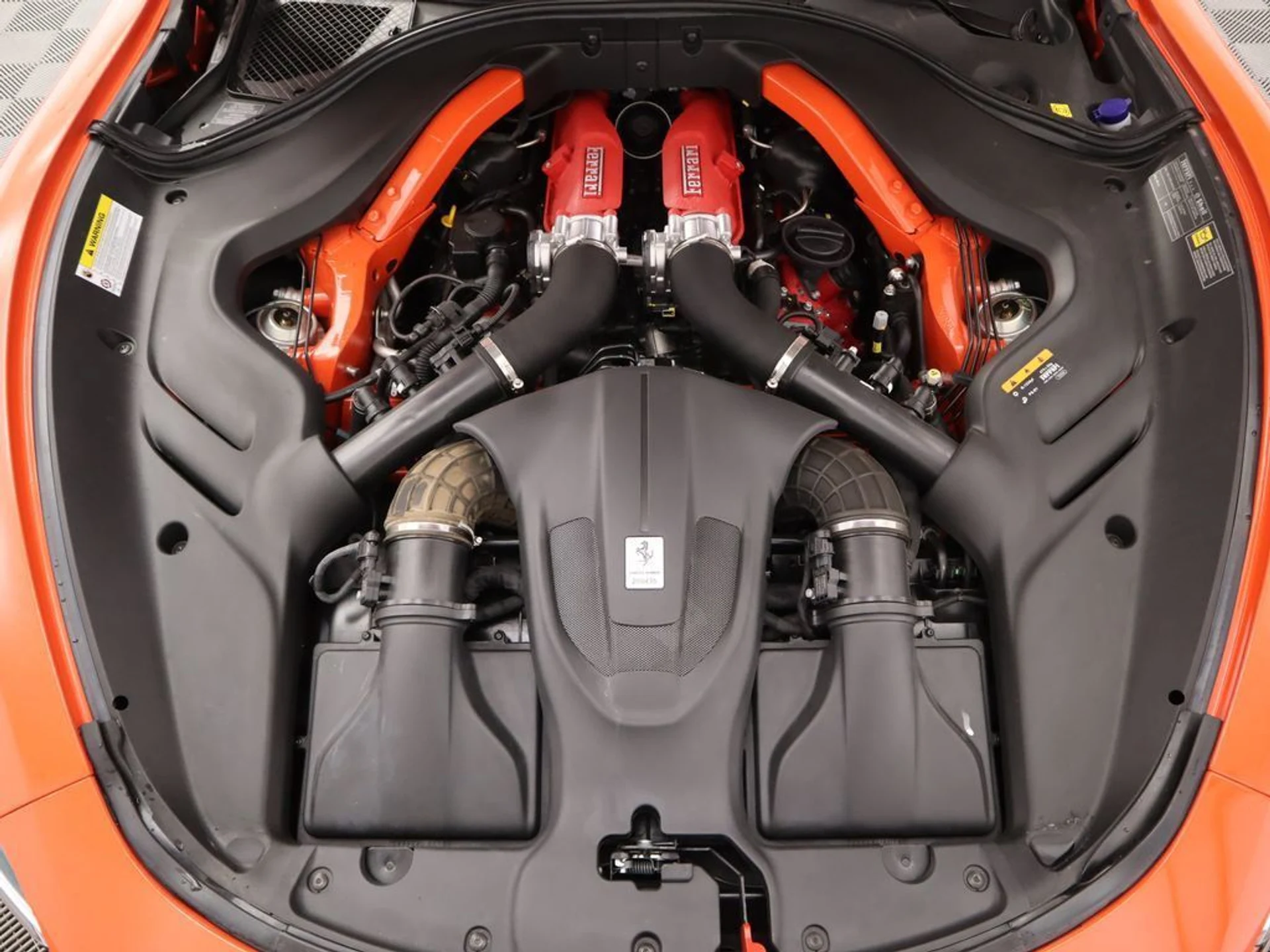 mph028_3315265338_used_2021_ferrari_roma_coupe_8119_22981330_29_1024_da86e386b7