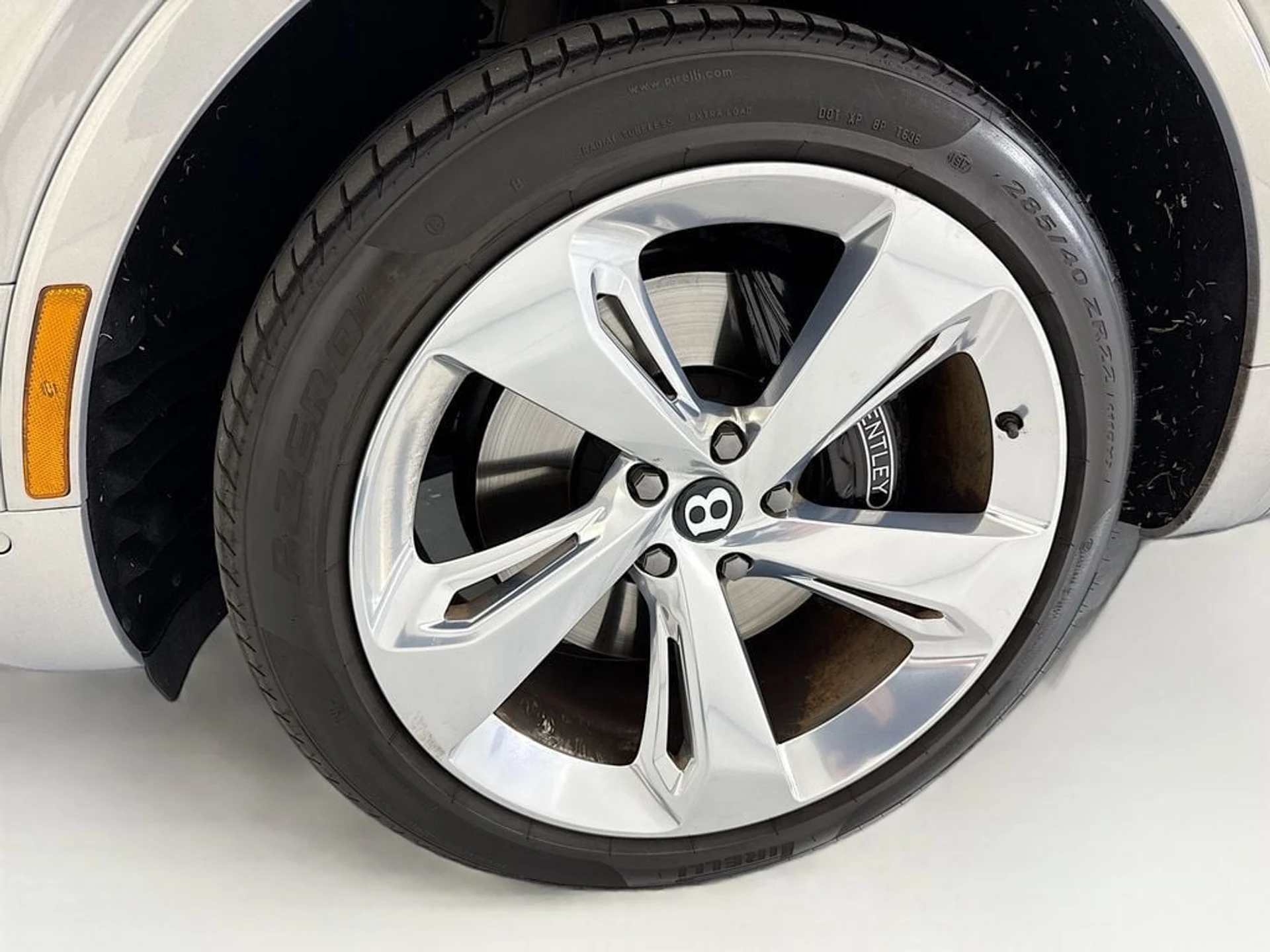 mph028_3316727118_used_2018_bentley_bentayga_8119_23013239_29_1024_7c0bed04b2