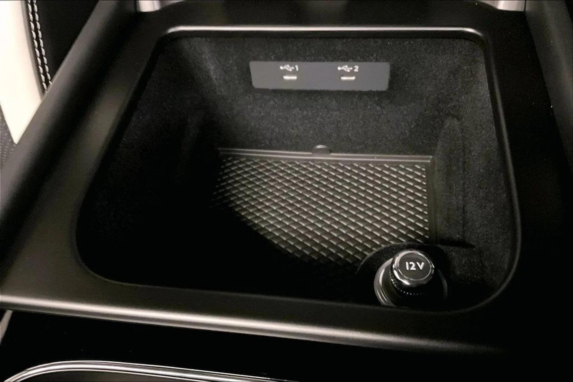 mph028_3324551187_fc07c09a83bb387f4bced1e1d77ce27ex_5393b4e016