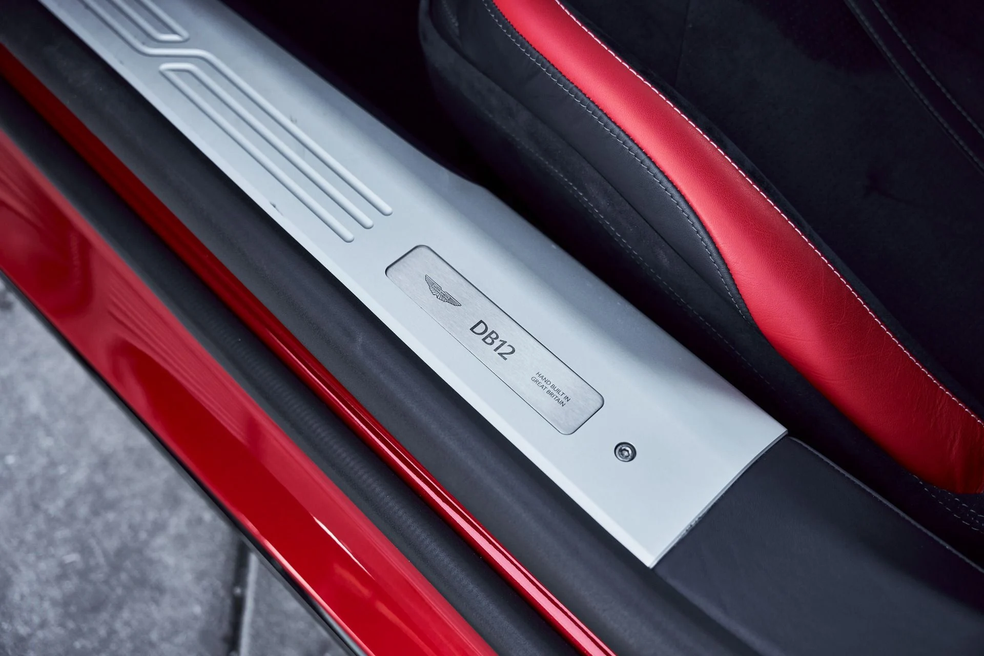 mph028_3330127462_Used_2024_Aston_Martin_DB_12_1767840020_408ee53b18