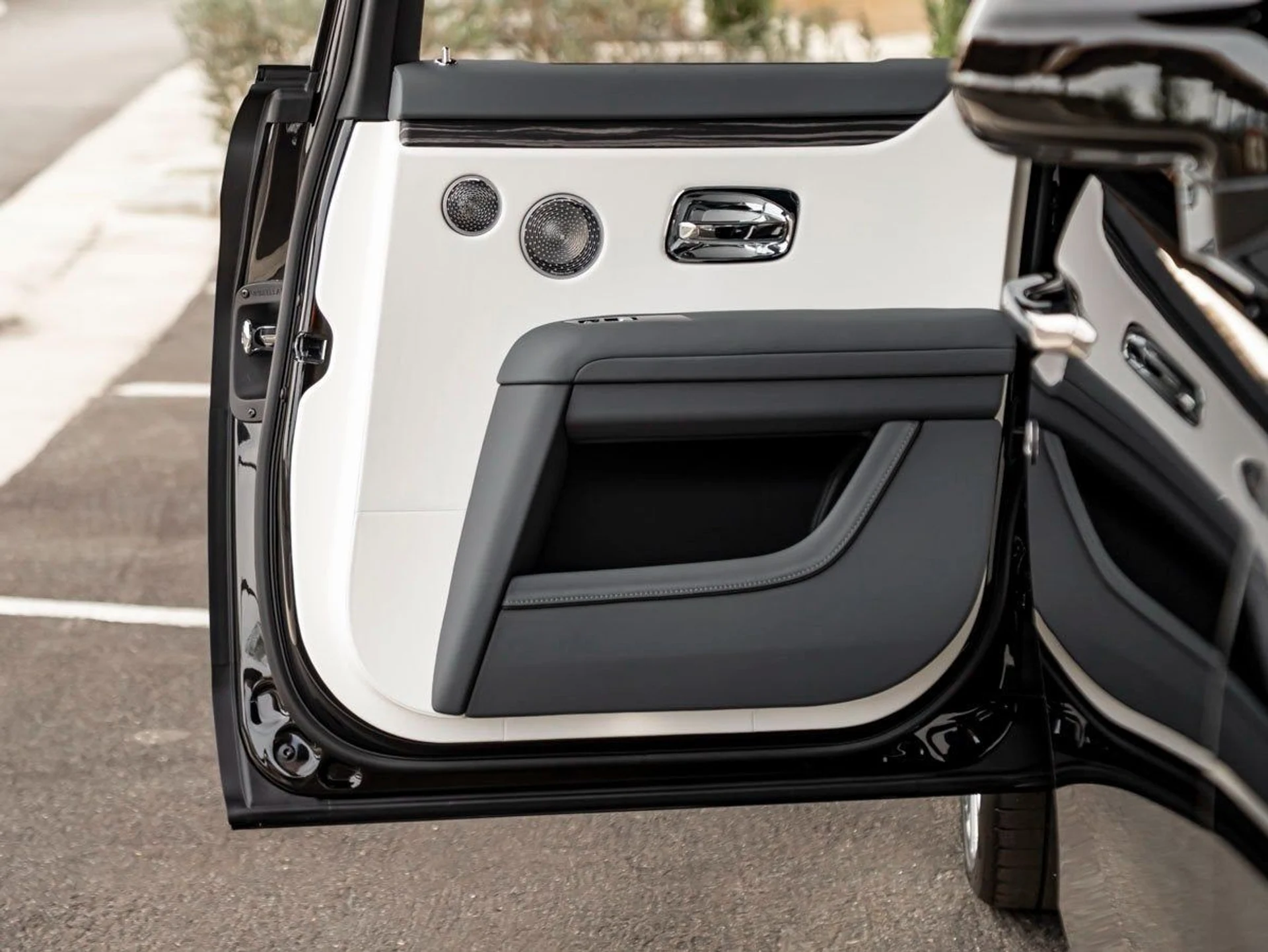 mph028_3336850064_29_9dc88c4984