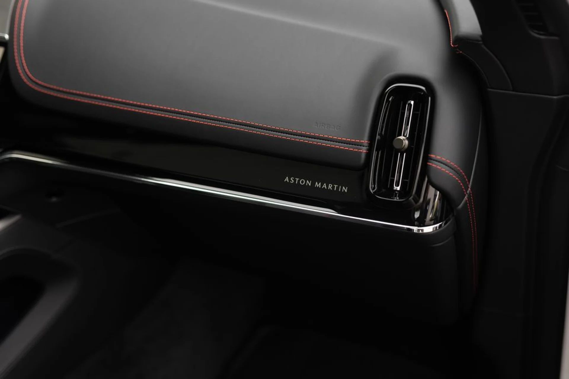 mph028_3337957113_3917ee152e29bc90cbeb88295f001873x_ce2e153537