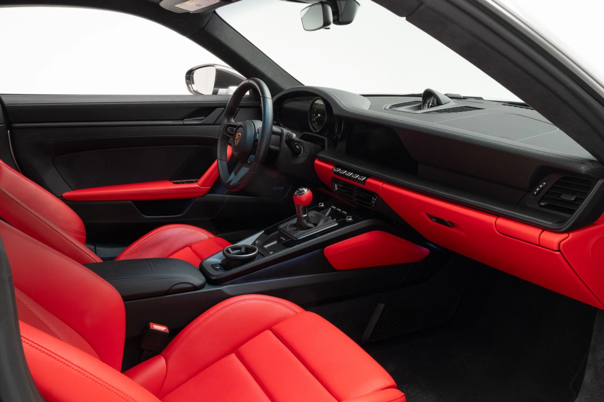 mph028_3338621993_Used_2024_Porsche_911_GT_3_Touring_1776272103_44c3230632