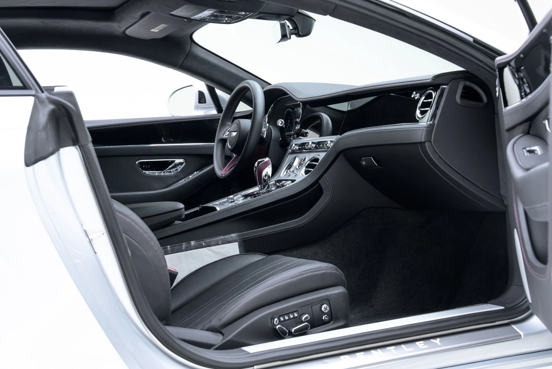 mph028_3345222783_Used_2023_Bentley_Continental_GT_V8_1775153259_e5b54c2e65