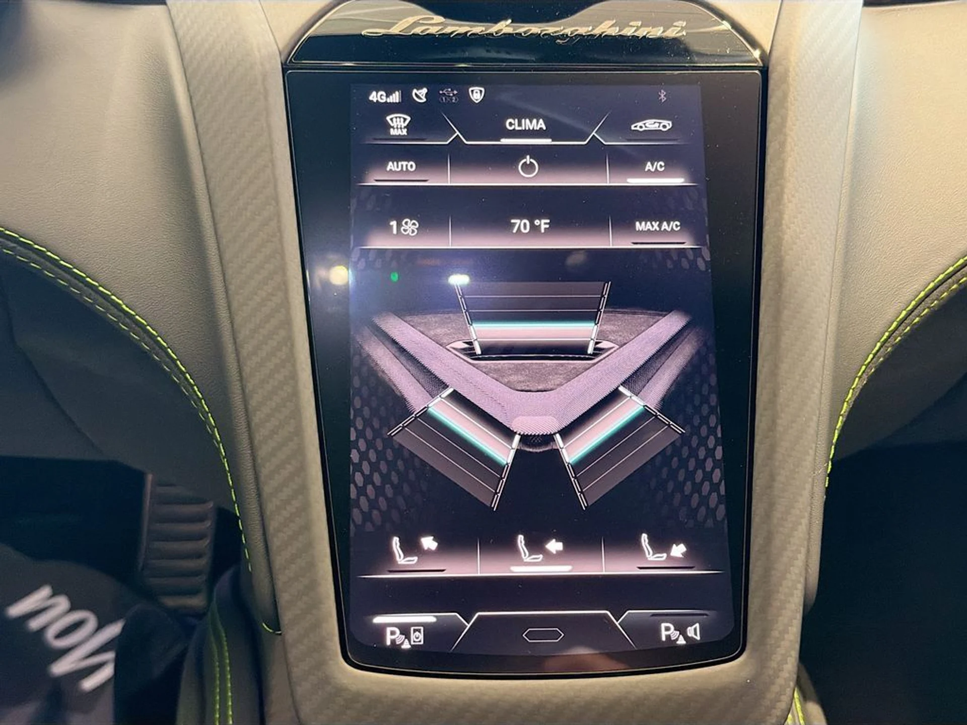 mph028_3347701815_0835a48044fa57559e7ad09f433e7746x_50471d8f75