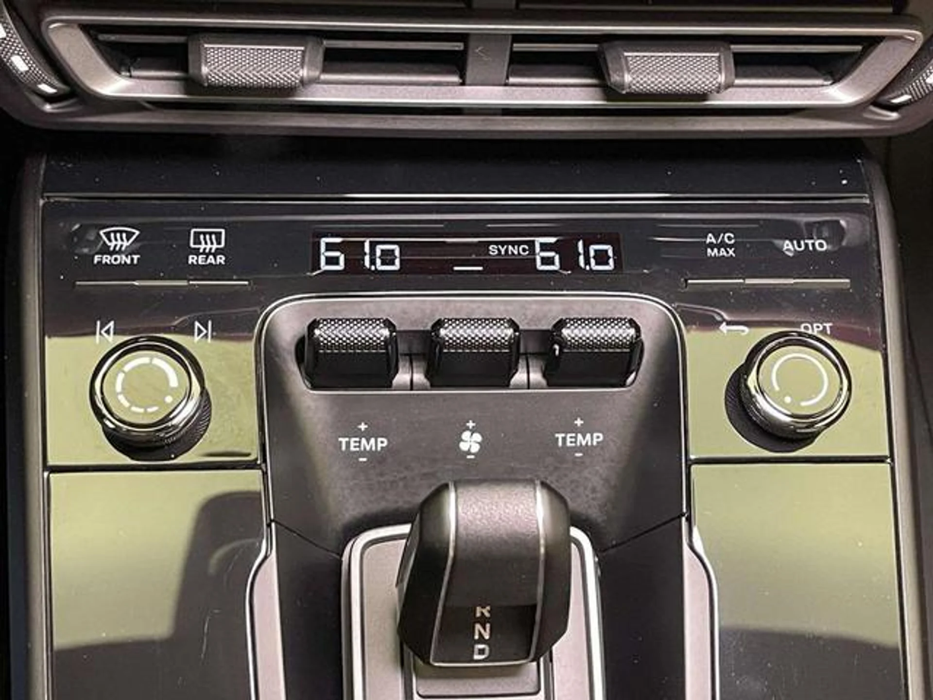 mph028_3349087433_4_Iz_O8nx7s3_K_Cedm6y_J_Jby_U46s_BQ_a0d435b60b