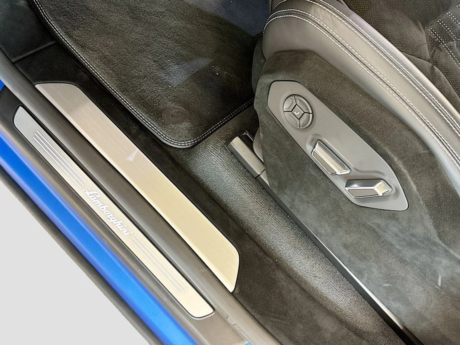 mph028_3350858141_914bcb20c32623a4f2a46ef3a5ff5a4d_0e5bb891ab