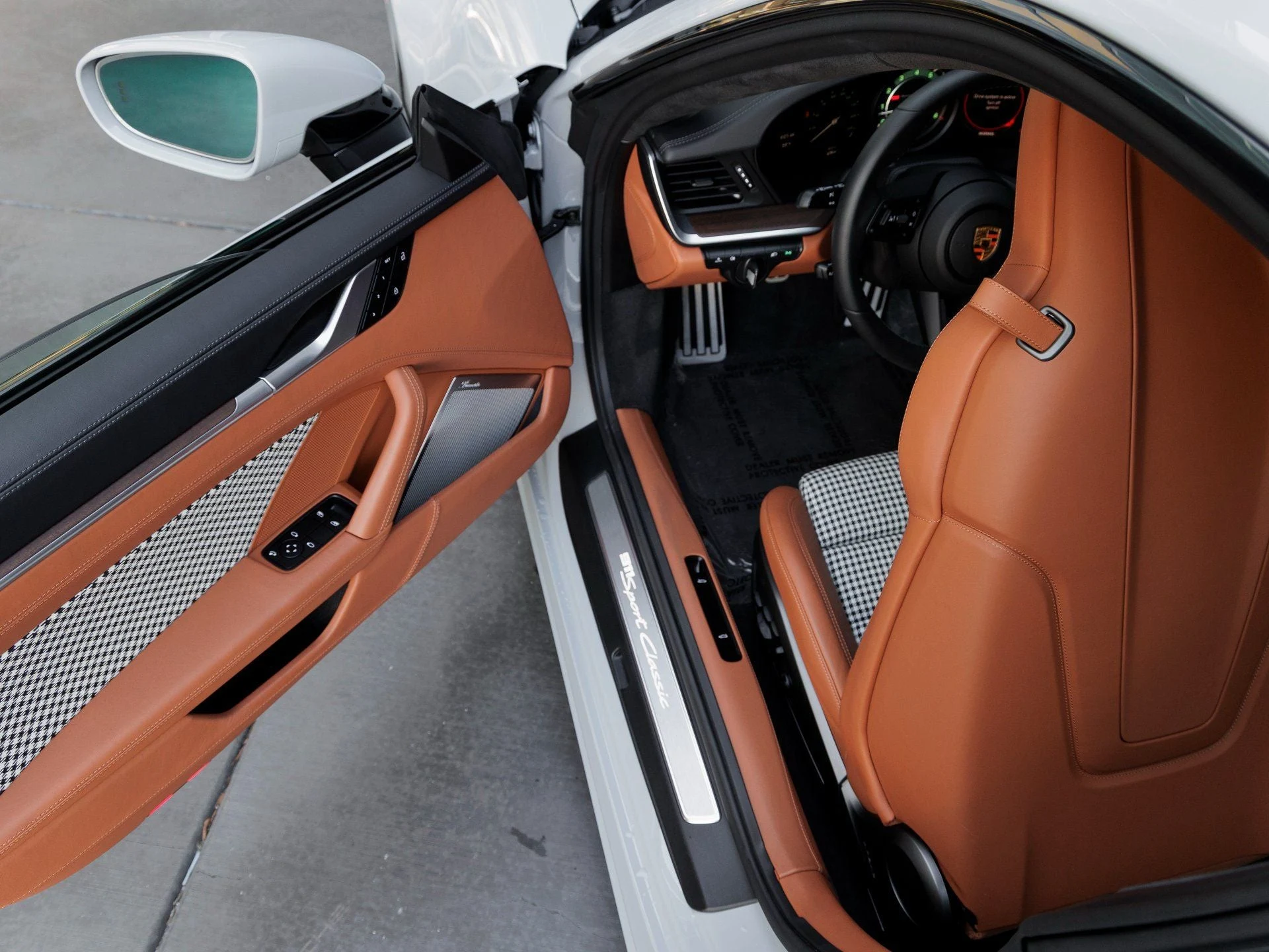 mph028_3352047136_29_b37f40a58d