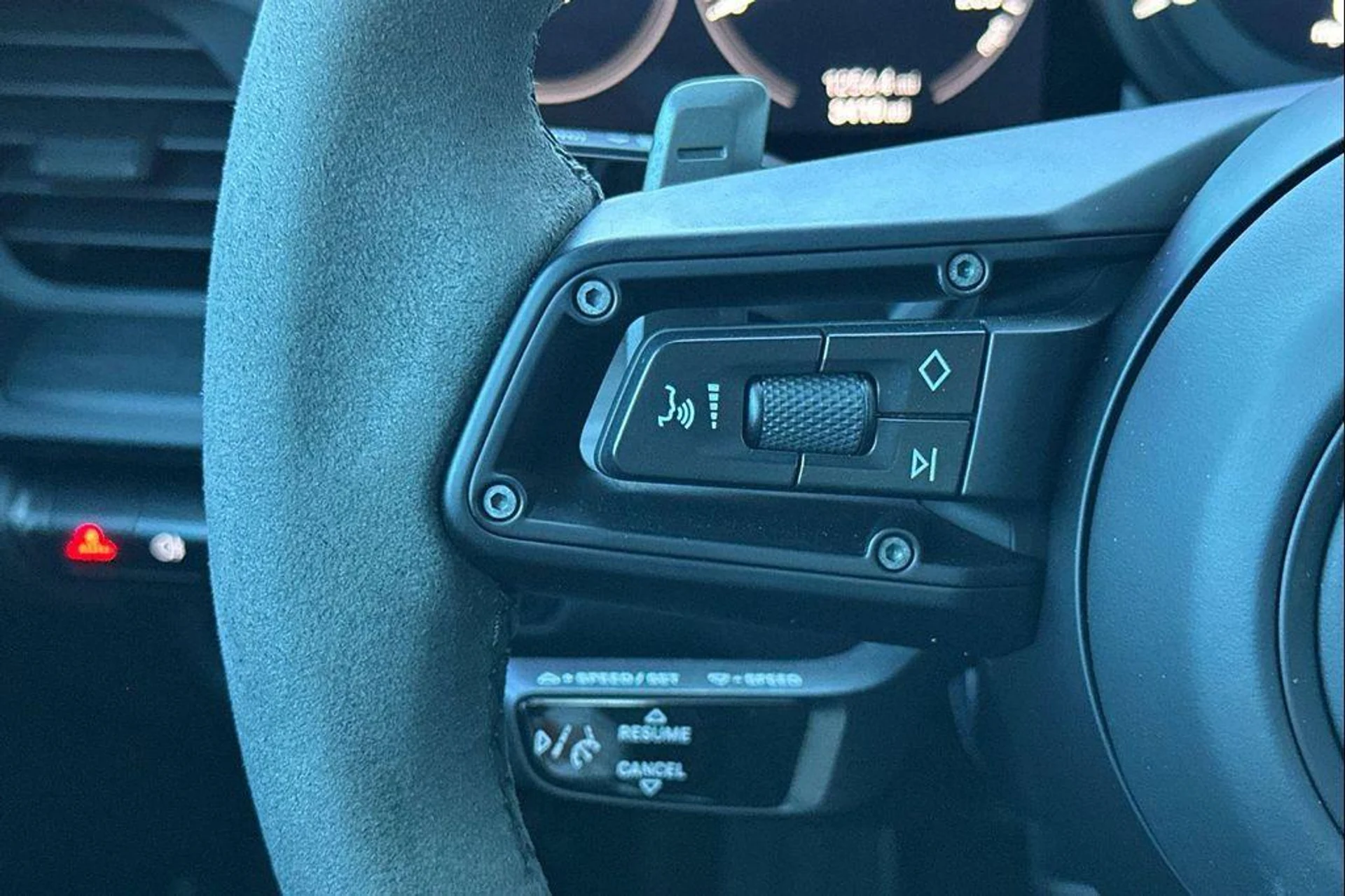 mph028_3355402663_f_Uz_Ypl8_Z_H2c_SFLII_Ecc5tqu0_XA_e0293c428a