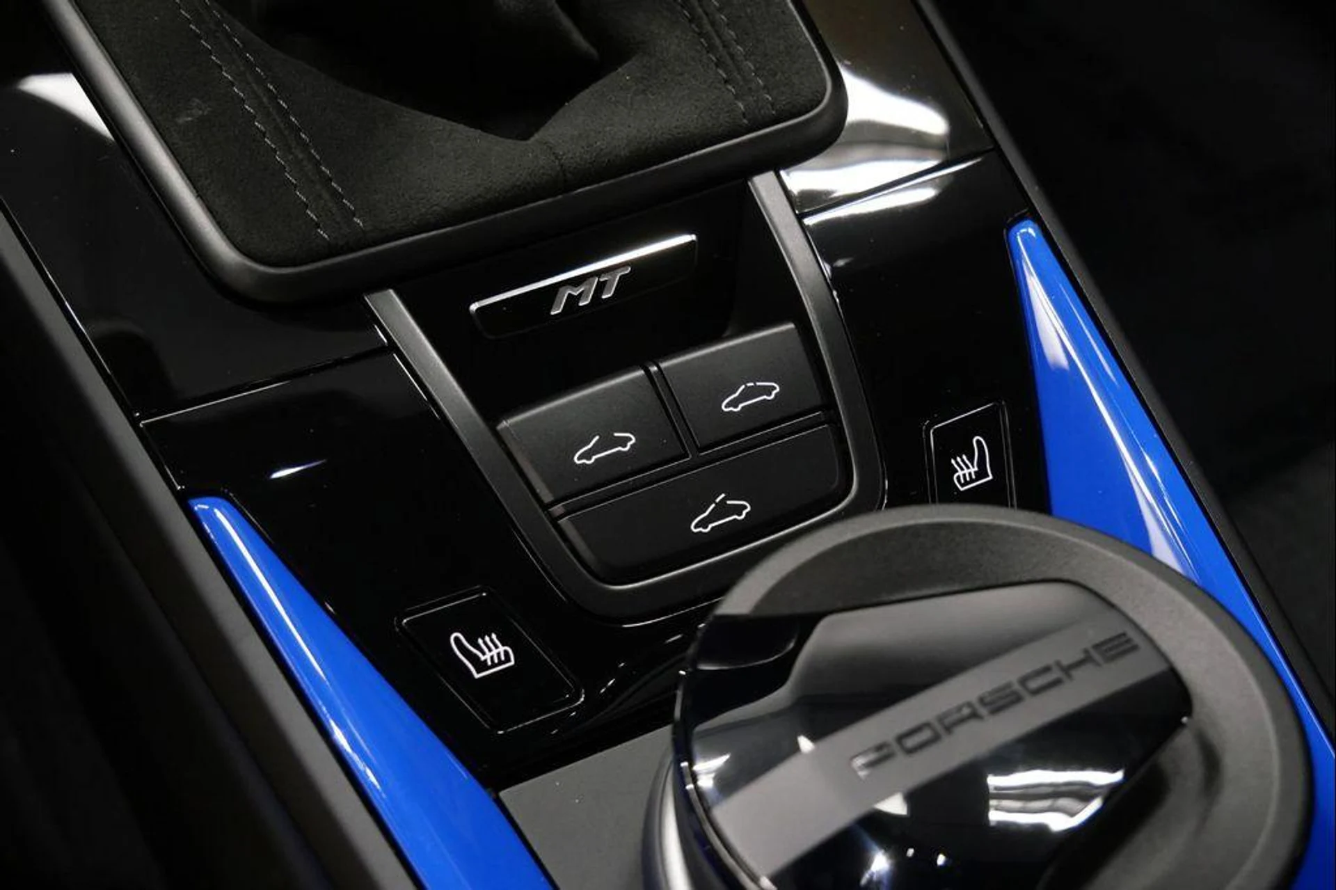 mph028_3357573118_Wi_D_Jb_Q_Li2m_OY_9_Xv_Wvbgcxkca_P_Kg_35e0bc67c1