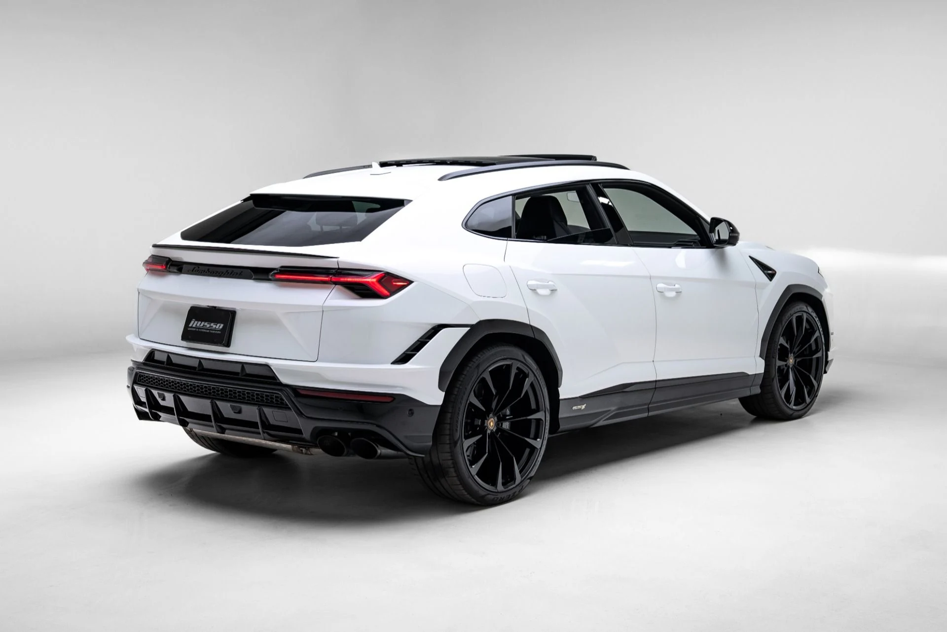 mph028_3363695917_Used_2023_Lamborghini_Urus_S_1776203789_5dfc96ee28