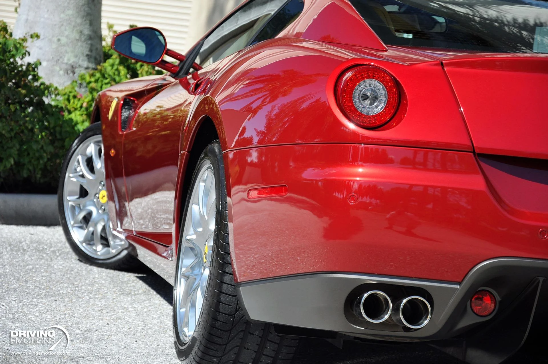 mph028_3365249606_867_p29_l_797f464b50