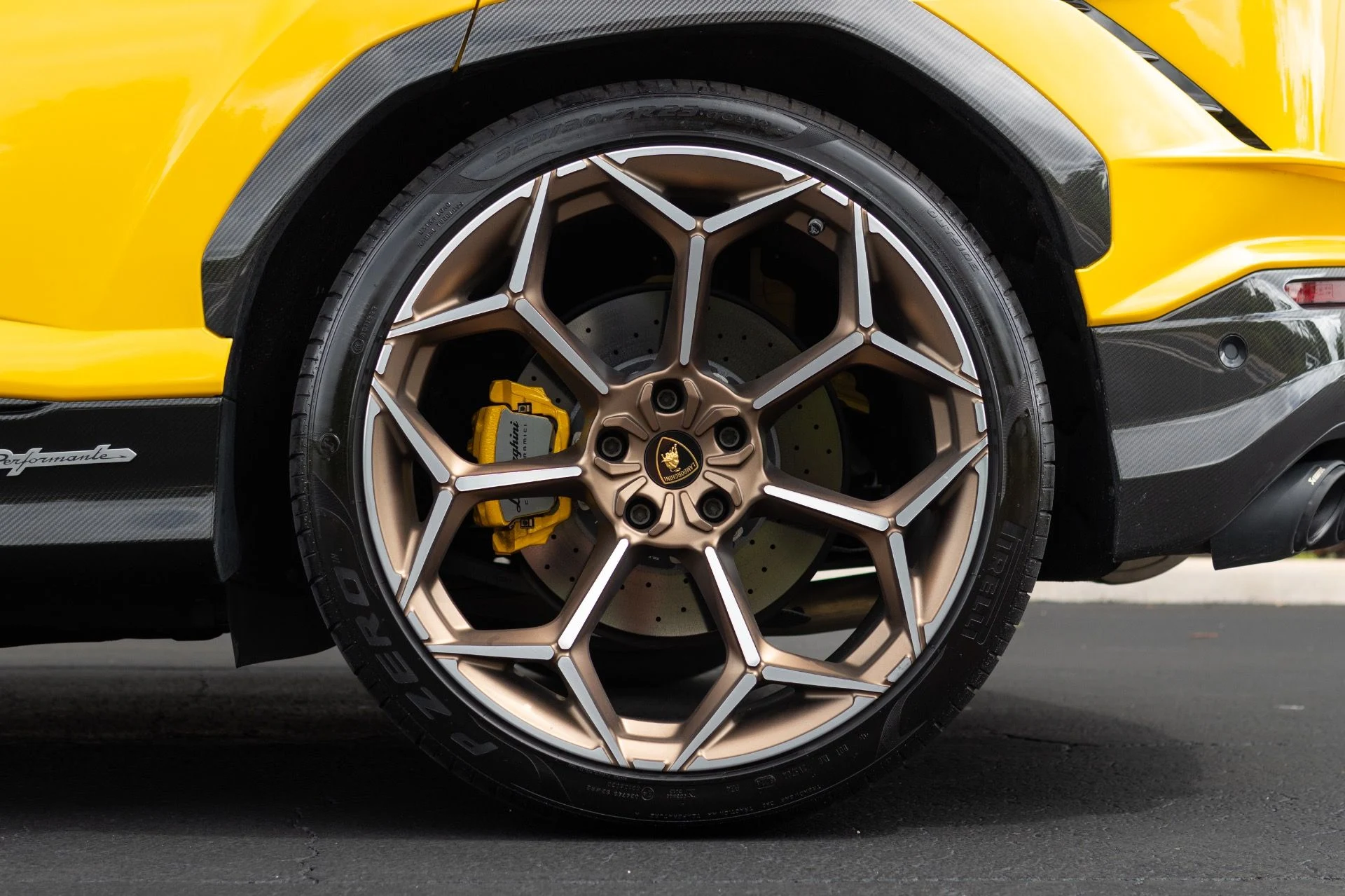 mph028_3368922334_Used_2024_Lamborghini_Urus_Performante_1773952296_69180aa10a