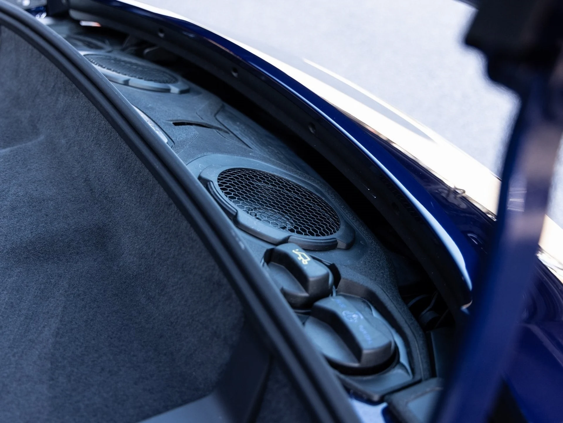 mph028_3379216954_29_4bb7757056