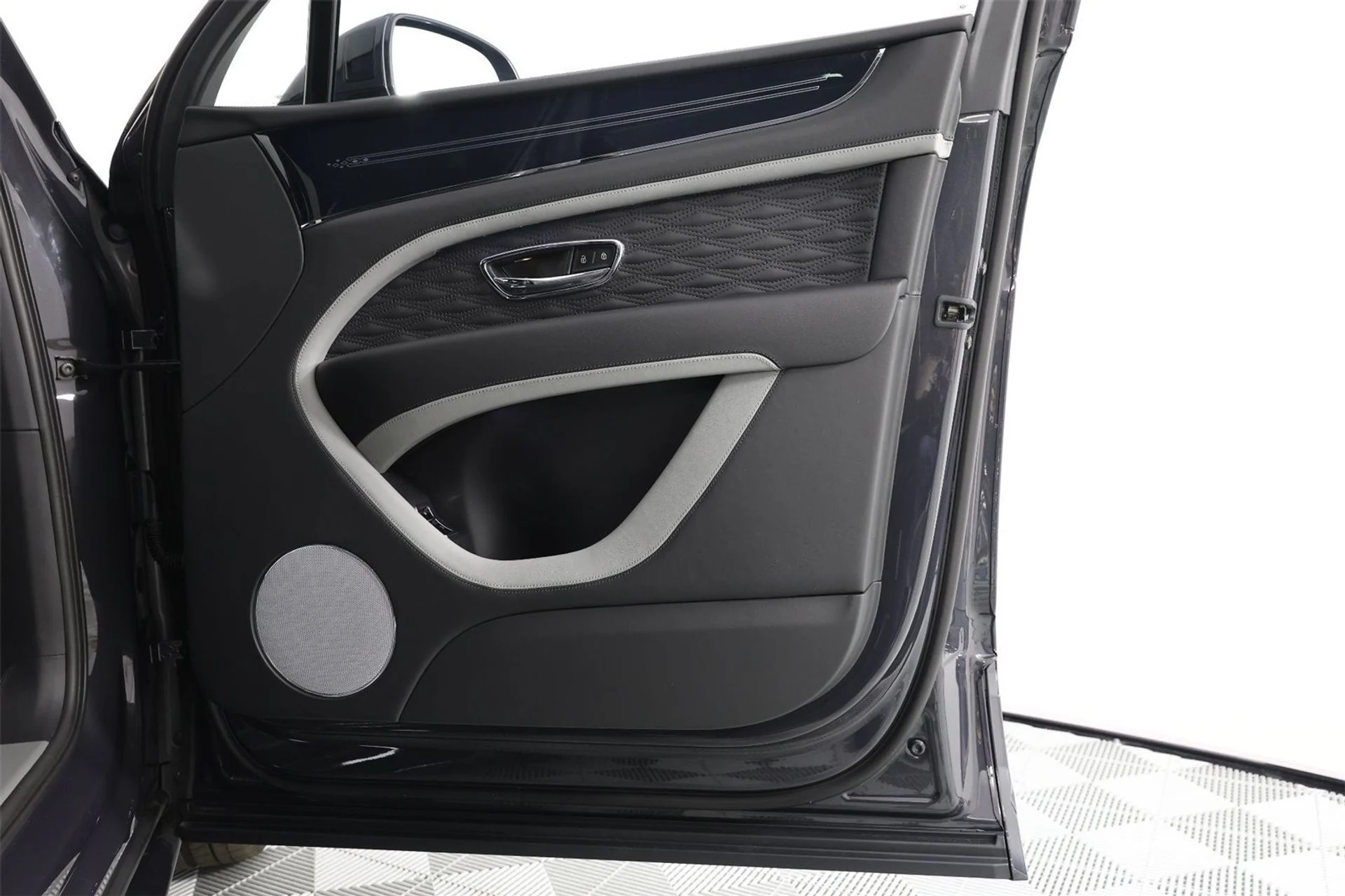 mph028_3381776032_d9402fede80a0e80a4806b4cd8710cf1_03ccb12f8f