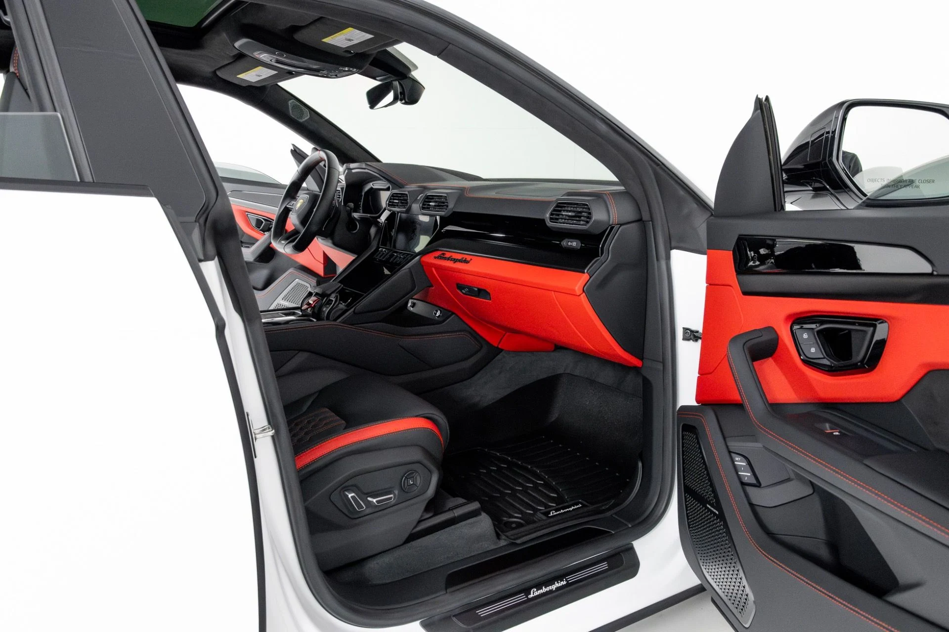 mph028_3383721592_Used_2024_Lamborghini_Urus_S_1765302053_c647f87152