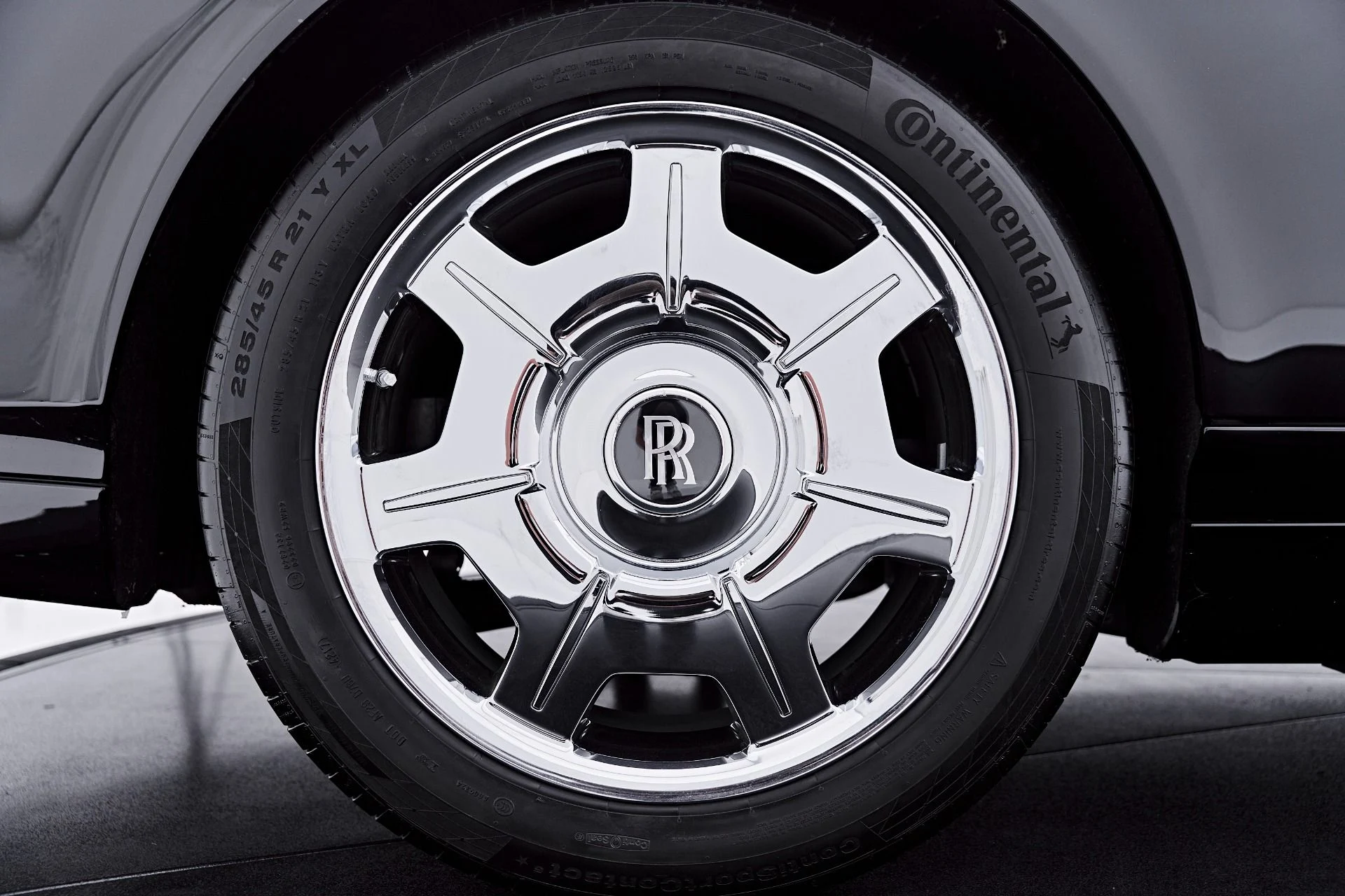 mph028_3384699116_Used_2009_Rolls_Royce_Phantom_Coupe_Base_1784853717_db1cd7ecb5