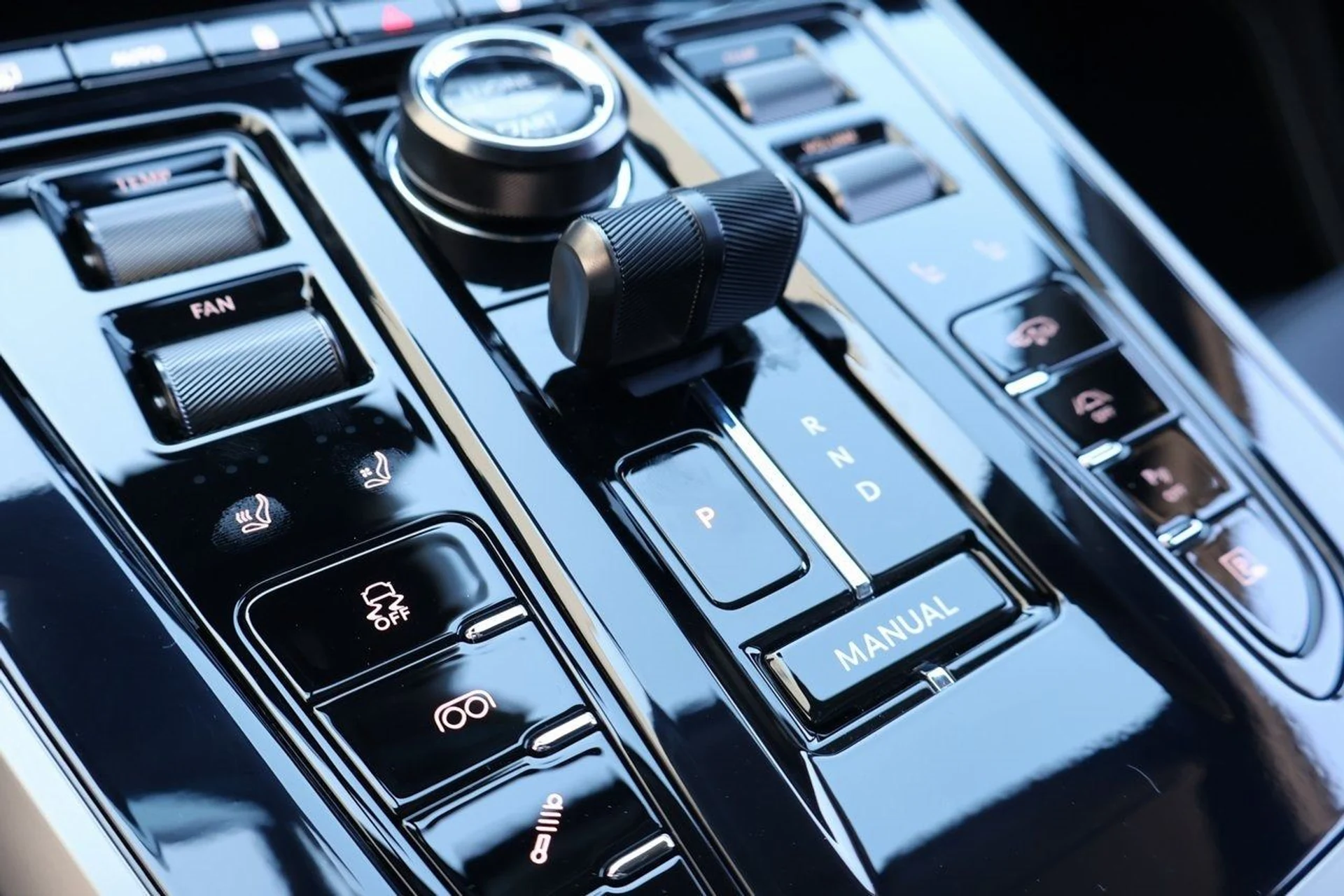 mph028_3385168829_29_d475a8f95a