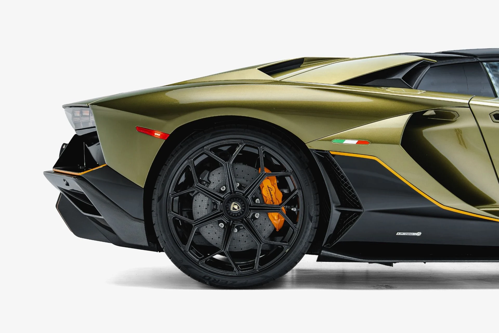 mph028_3395140704_Used_2022_Lamborghini_Aventador_LP_780_4_Ultimae_1792689383_2d8e3e26a1