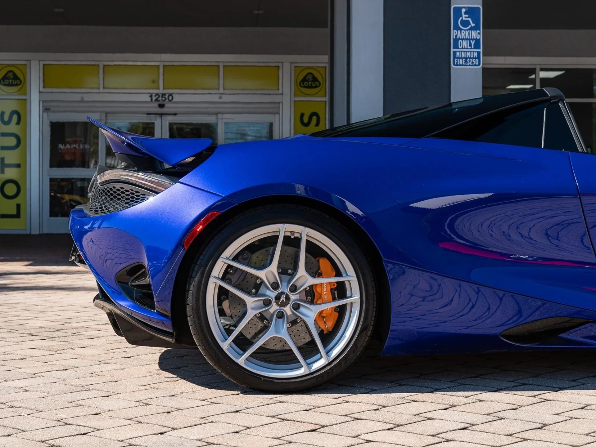 mph028_3396206589_Used_2024_Mc_Laren_750_S_1763507172_791e5ff4b0