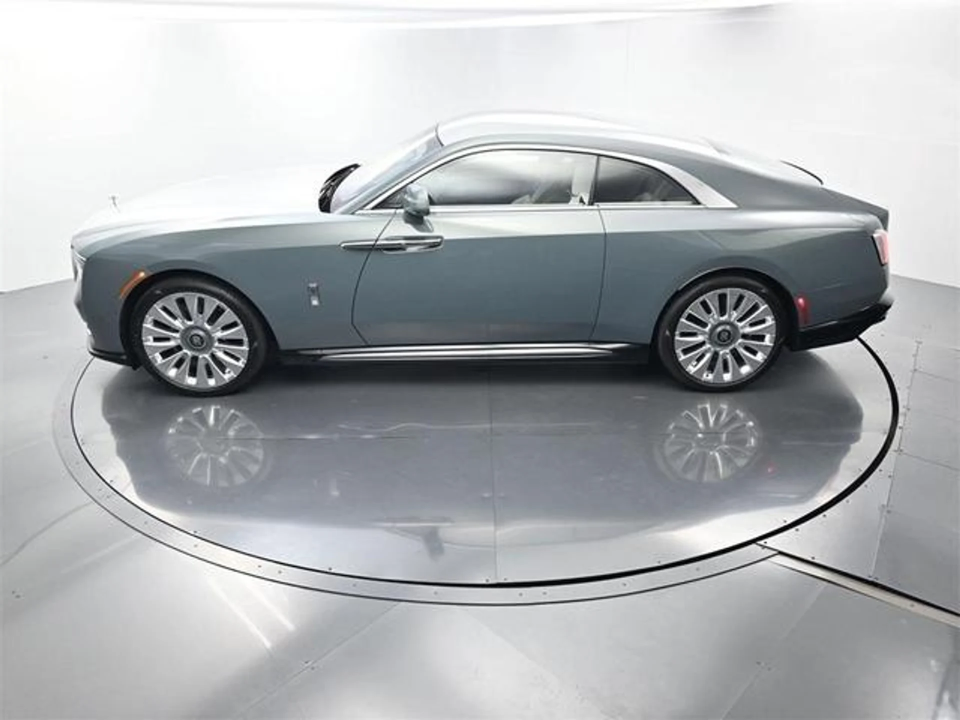 mph028_3406759598_z70_Es_St8_N4_Cyjx7_IXG_Ph062_Qcl_E_d4879bc56a