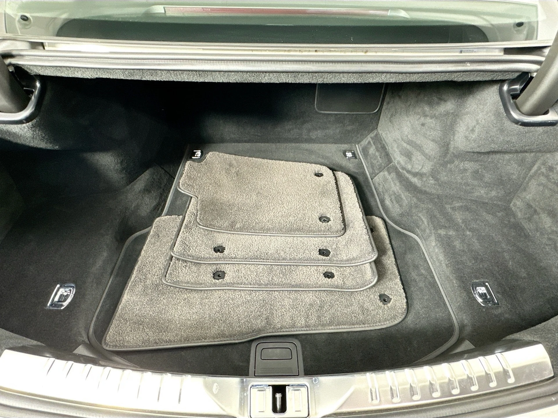 mph028_3420813068_29_476d50bb6e