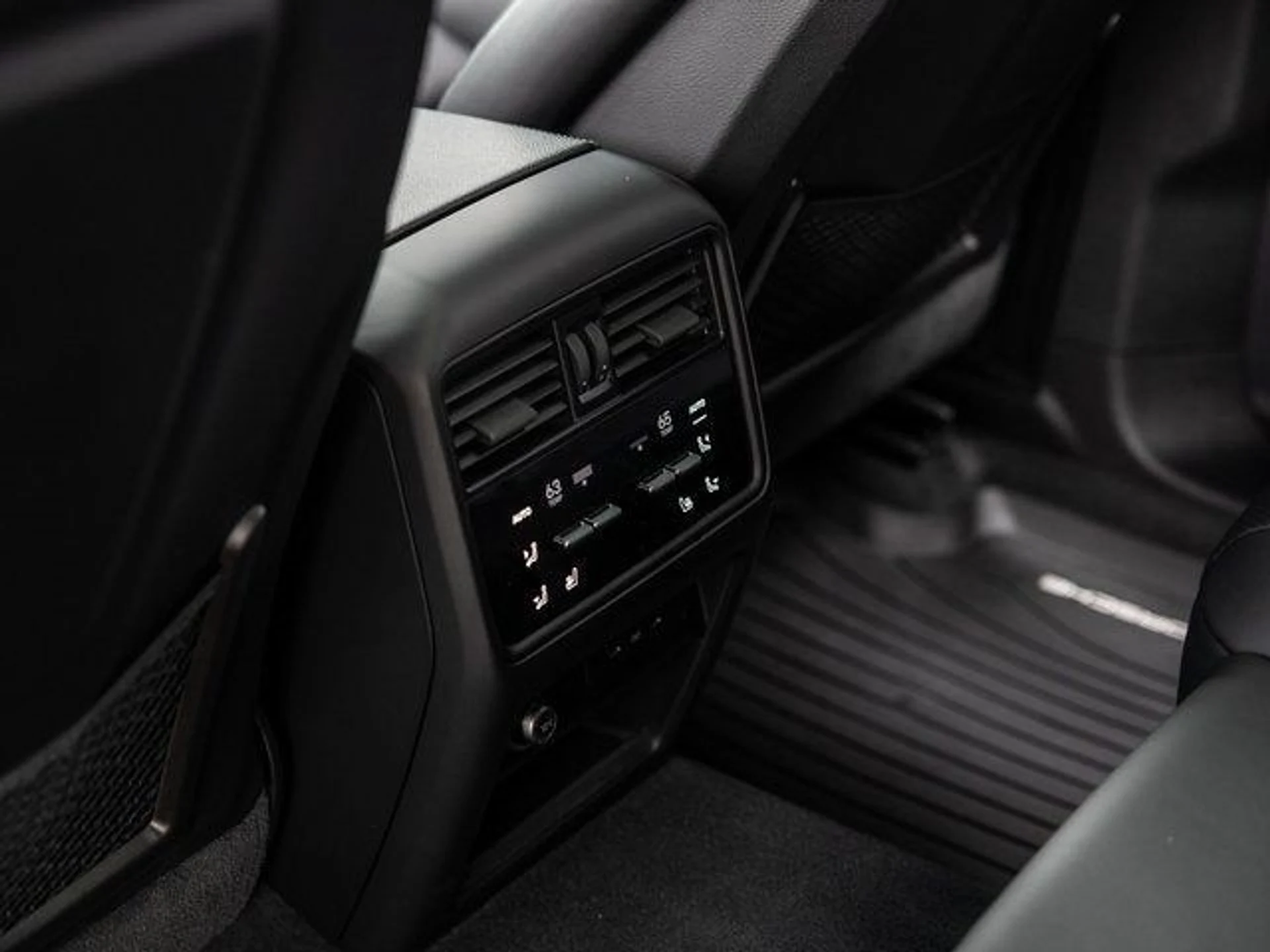 mph028_343427810_29_e156ab98be