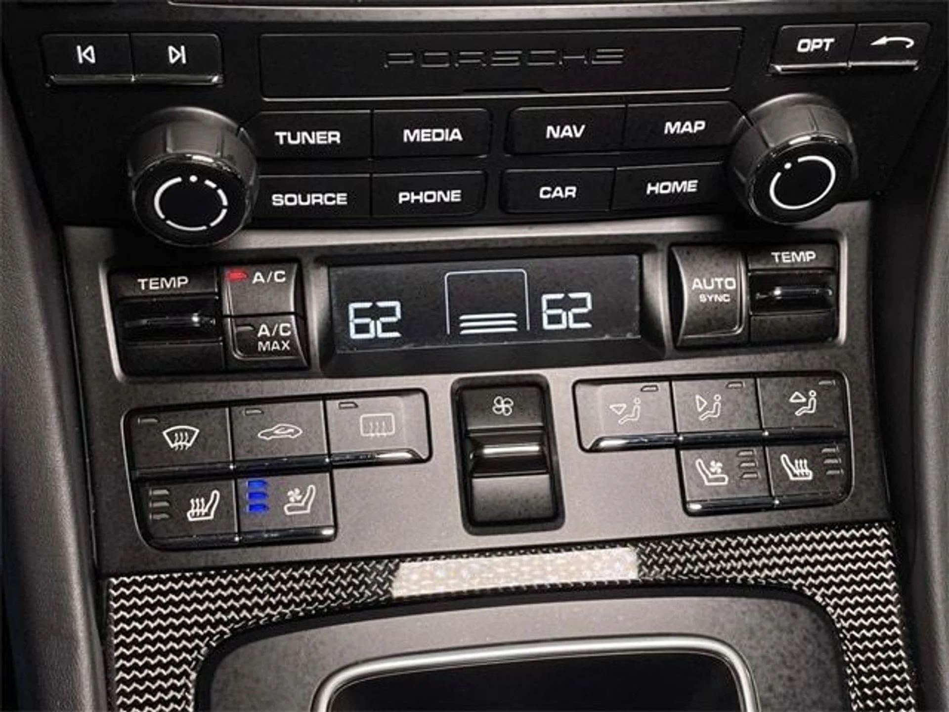 mph028_3440335128_f421e8c3c2727d3efc3f259f0882f749x_a46d027a24