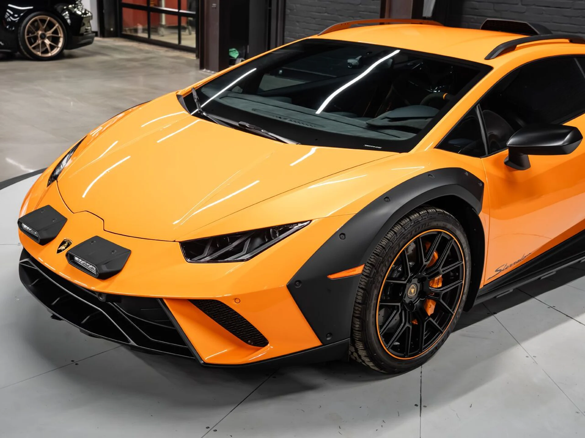 mph028_3454719884_lamborghini_huracan_2023_5ebc842f5e