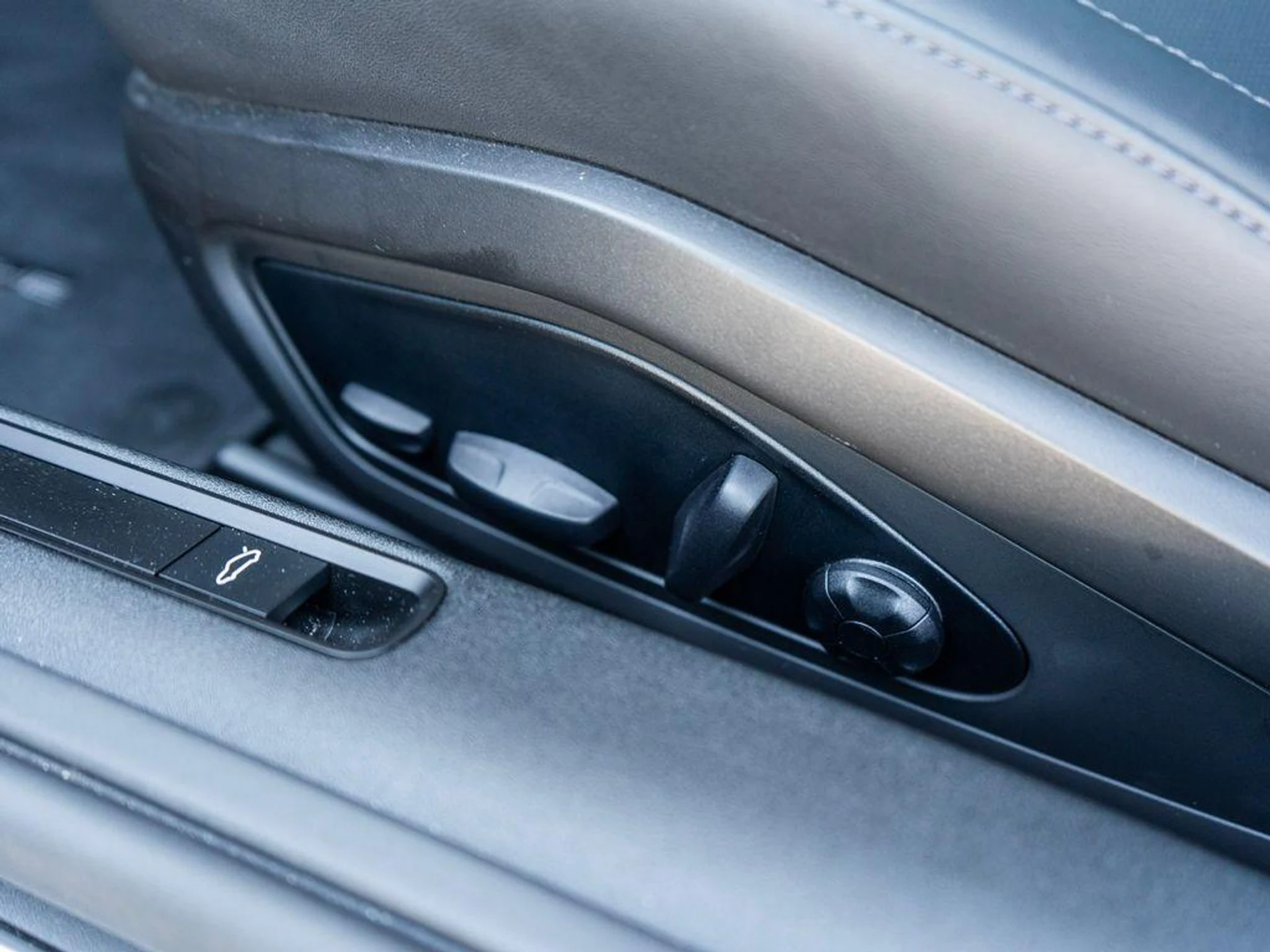 mph028_3468451695_yr_Qgv5_Hfsk2wff_P47o_b5s5p_Tws_0f96f197b9