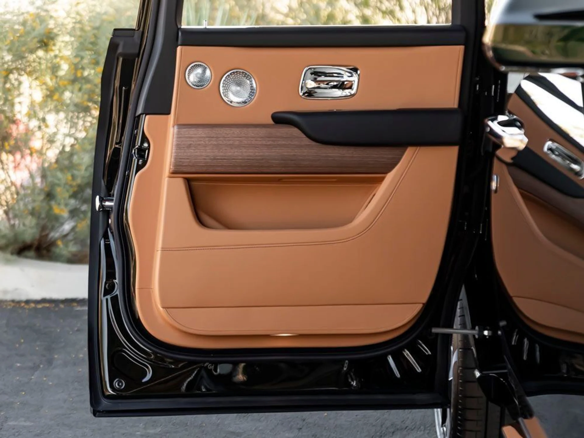 mph028_3471393891_29_697fd37d47