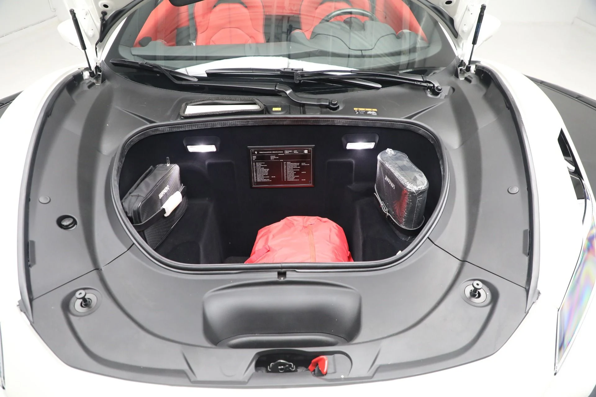 mph028_3472469380_Used_2023_Ferrari_F8_Spider_1778678736_b62f6392a1