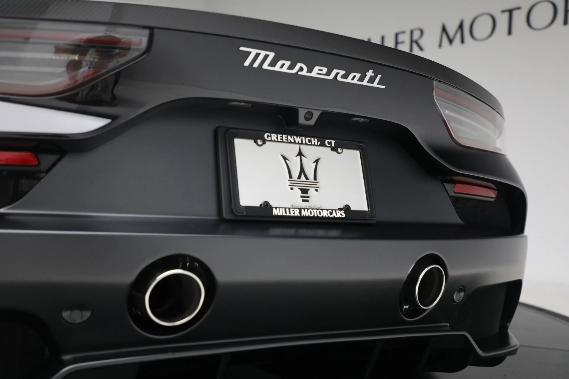 mph028_3473633718_Used_2023_Maserati_MC_20_452395e1e1