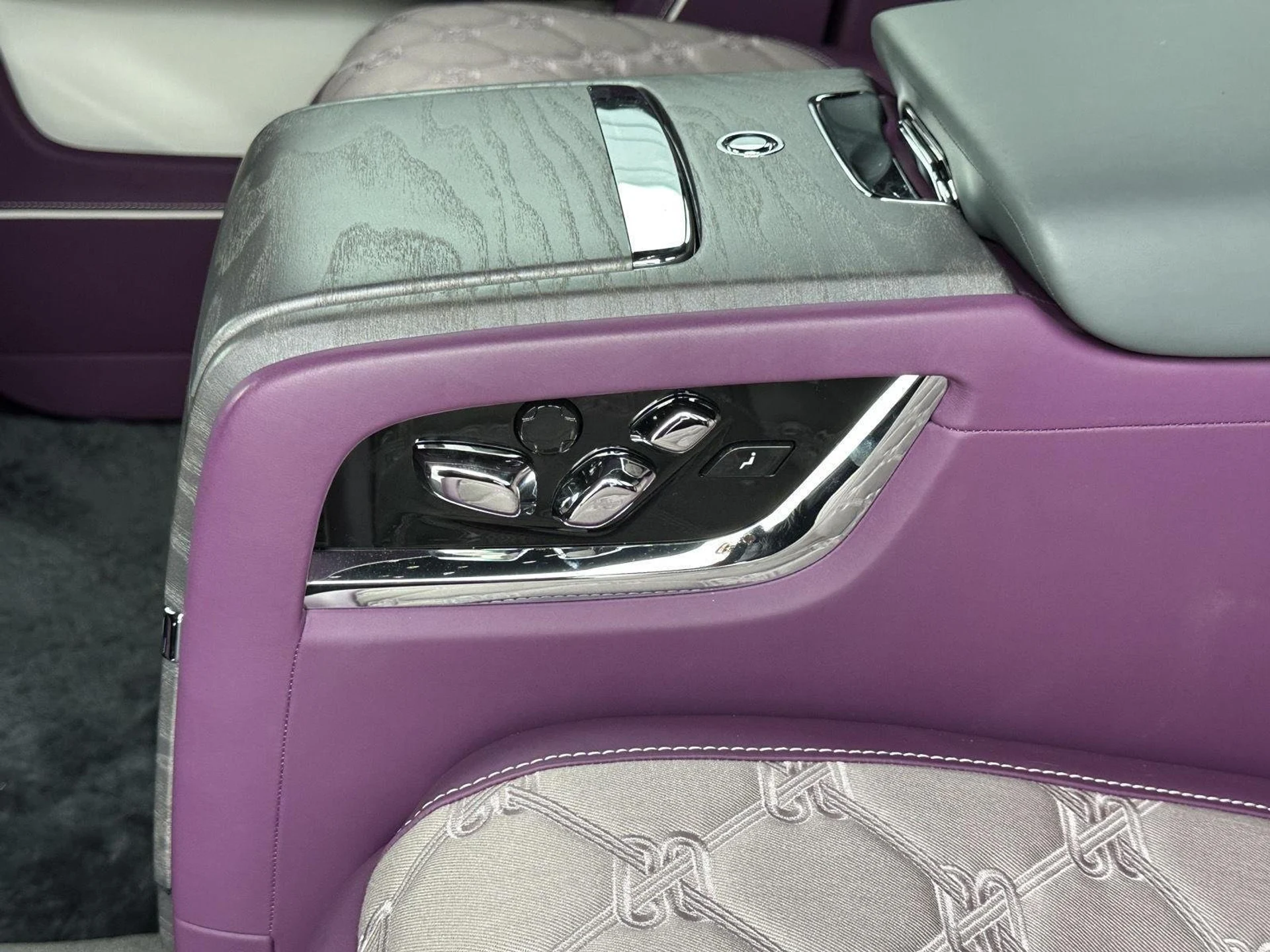 mph028_3484302682_8a9a9bc0fdce4c12bc0f6f325b21472c_23947999cd