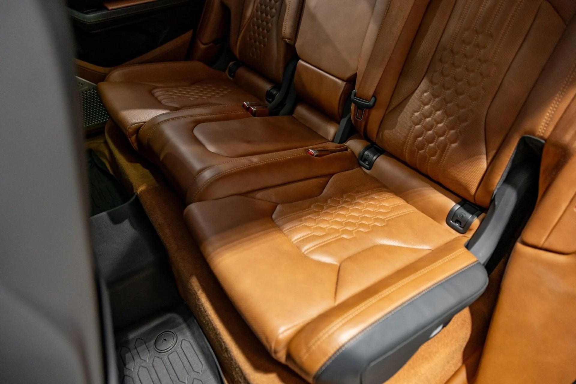 mph028_3487138034_7w_582cf88999