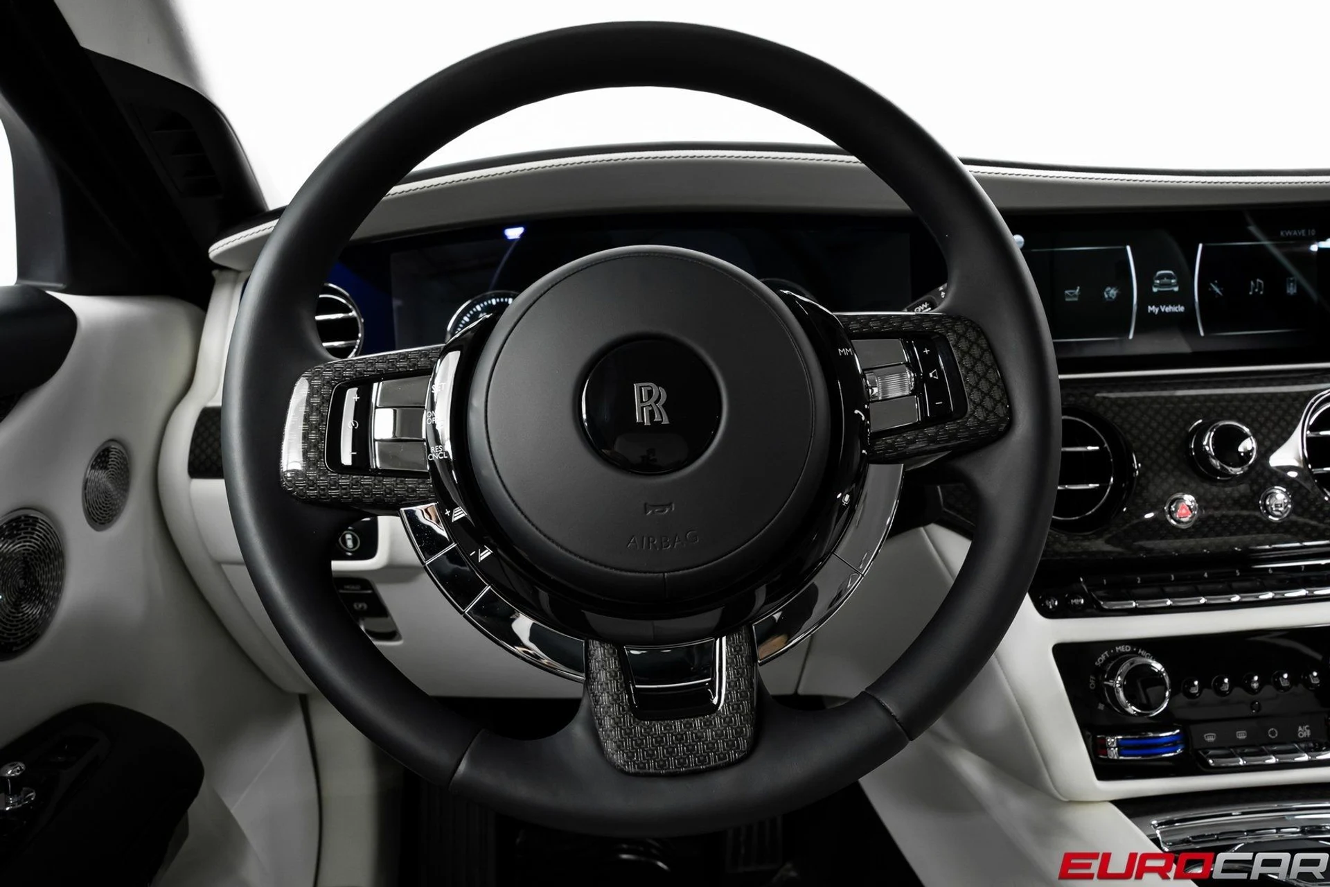 mph028_349582467_image_29_5bf539c49b