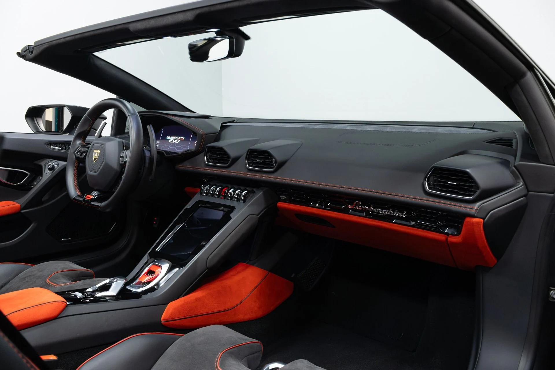 mph028_3496714707_Used_2021_Lamborghini_Huracan_EVO_1773475781_458528929b