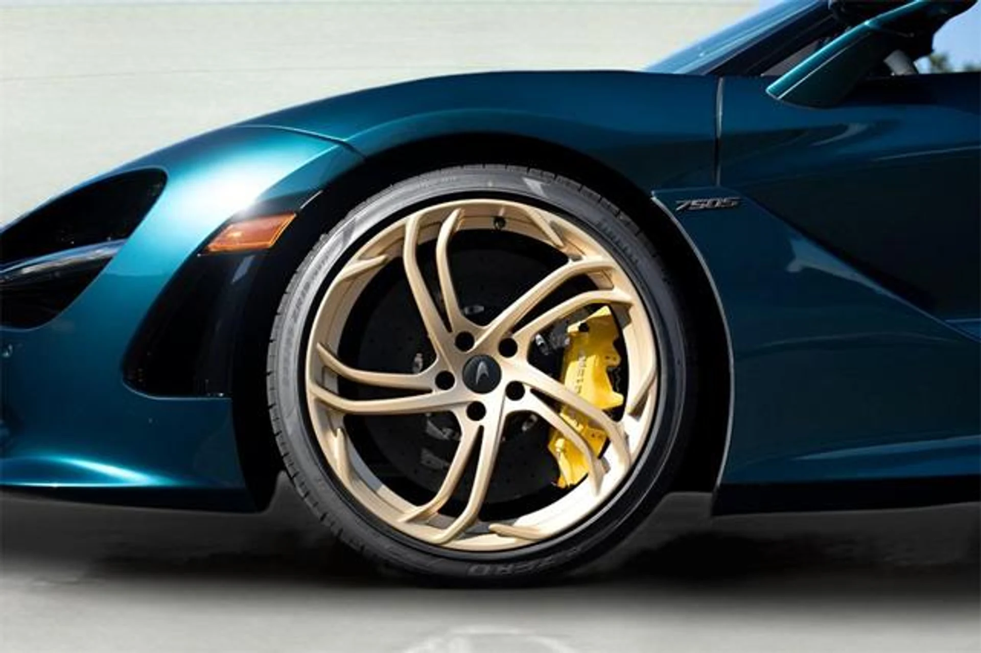 mph028_3504492369_va_Pq_T_Fo_A6qvab8_T_Vx_YFI_He_O_Zl_Eg_db674a7f00