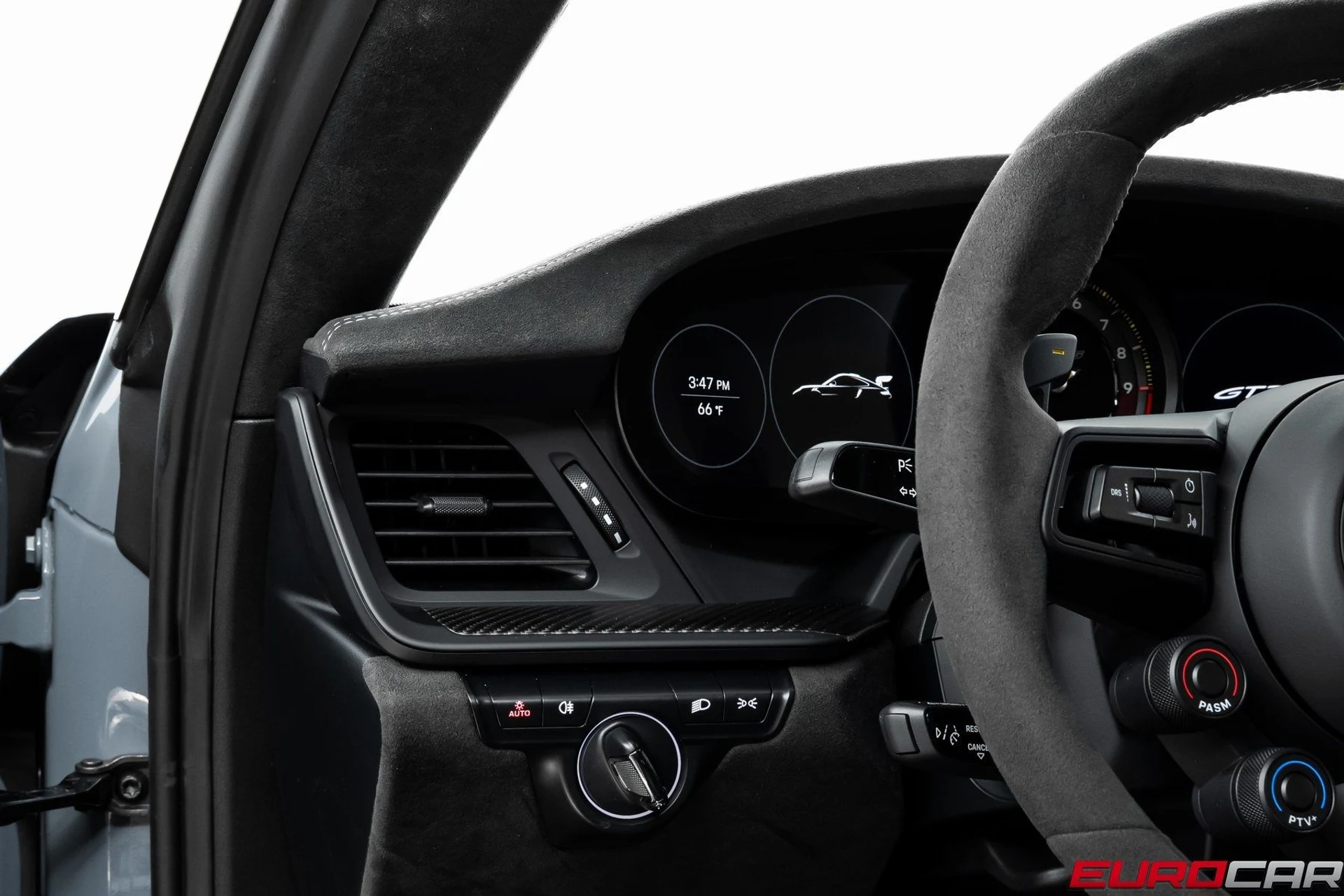 mph028_3511755517_image_29_dbaf370c71