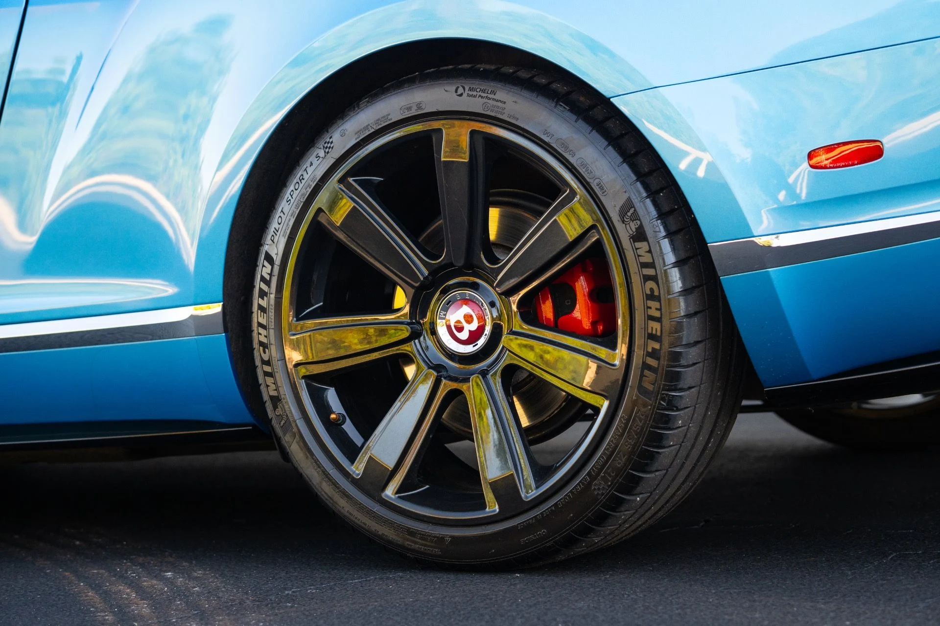 mph028_3514104983_Used_2015_Bentley_Continental_GT_V8_S_1769717310_9e1b90b7dd