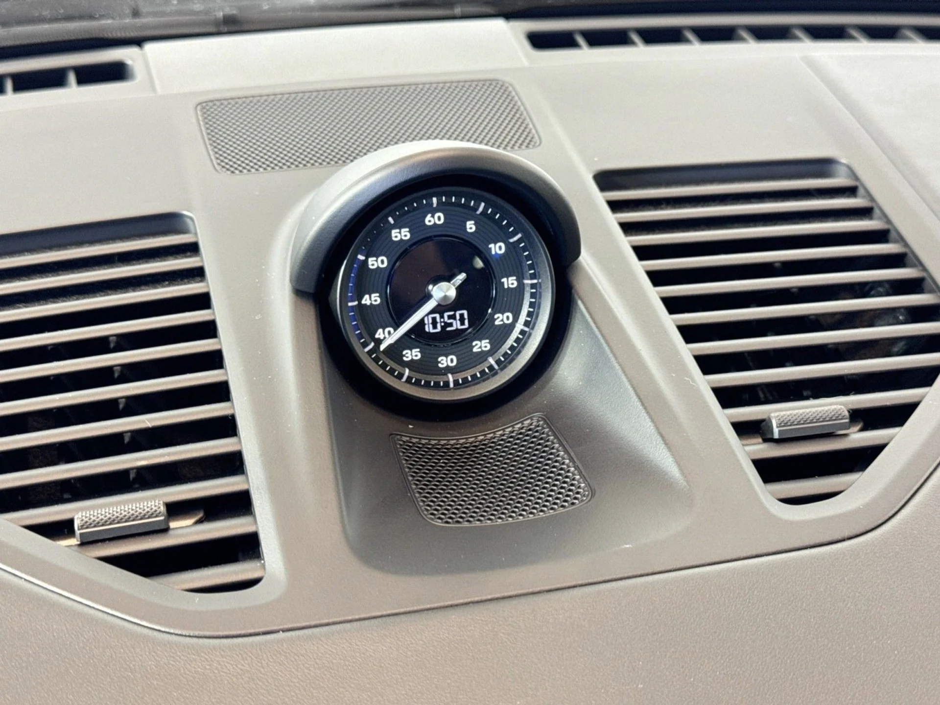 mph028_3514137853_3a005b7600b1f9176336e7676151c077_0b15555217