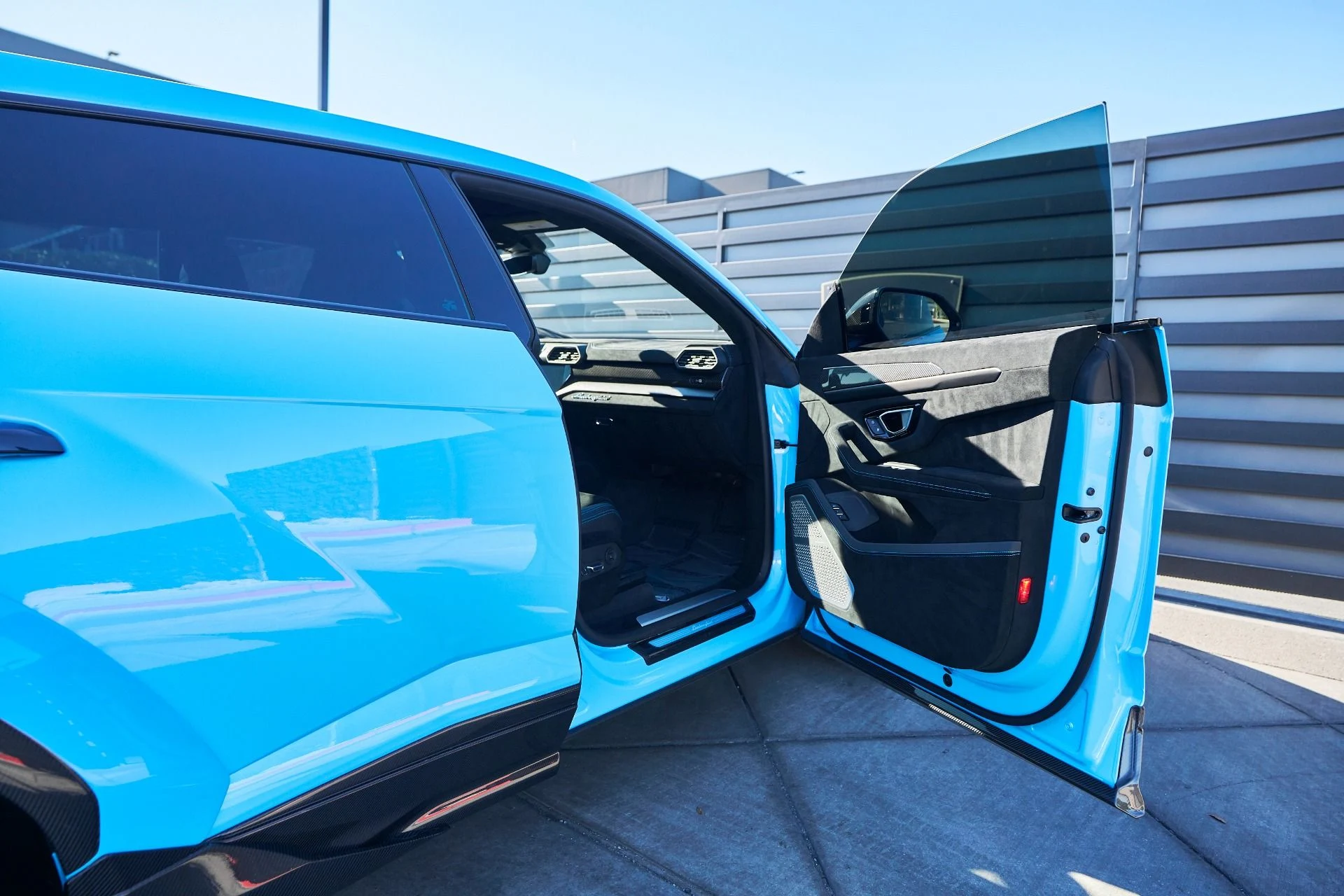 mph028_3514190207_Used_2024_Lamborghini_Urus_Performante_1764957612_1c7d57301c