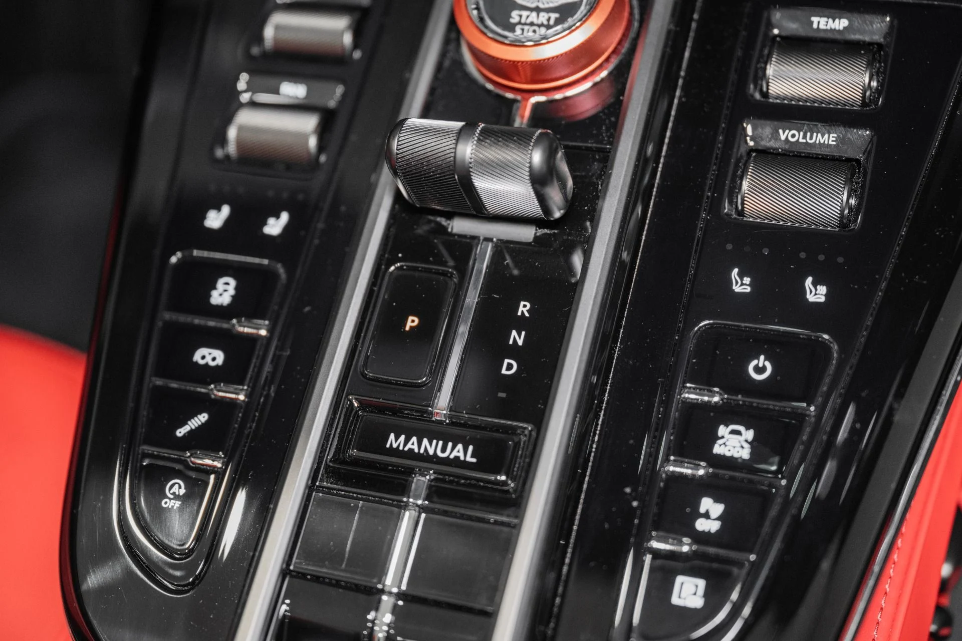 mph028_3545063545_New_2026_Aston_Martin_Vantage_S_Roadster_1786373251_b3ebcedfcc