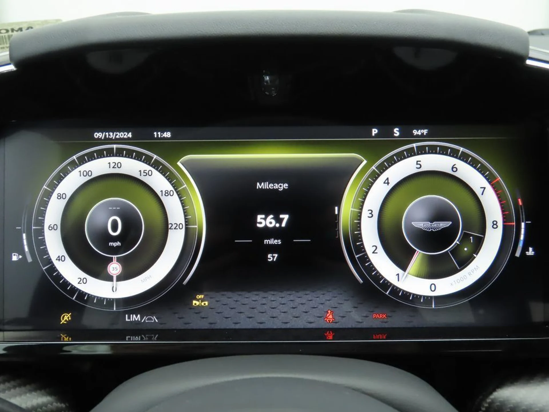 mph028_3555079649_used_2025_aston_martin_vantage_coupe_8119_22966347_29_1024_d2a5b56bc7